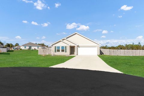 A home in DeFuniak Springs