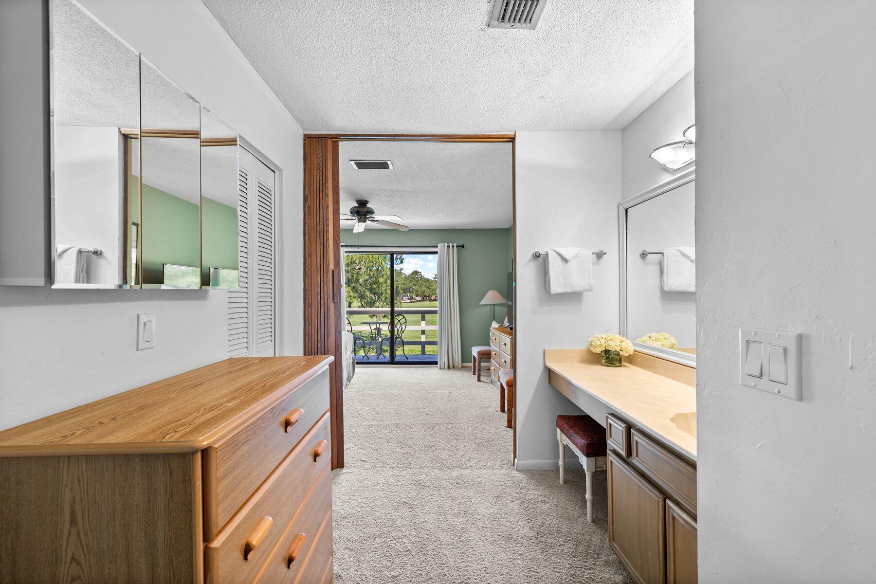 LINKSIDE VILLAGE UNIT 1 - Residential