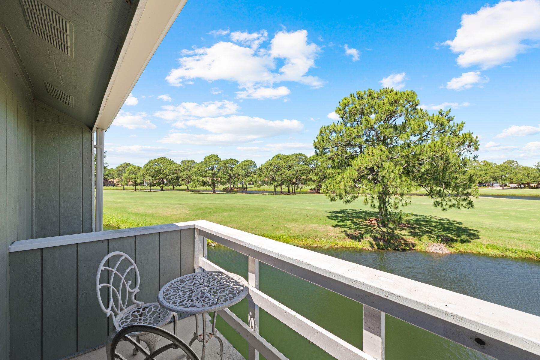 LINKSIDE VILLAGE UNIT 1 - Residential