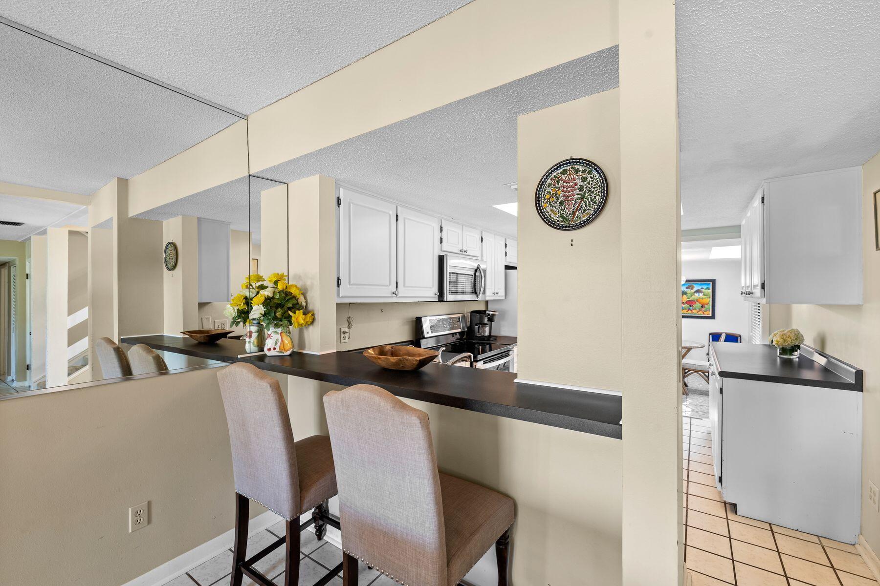 LINKSIDE VILLAGE UNIT 1 - Residential