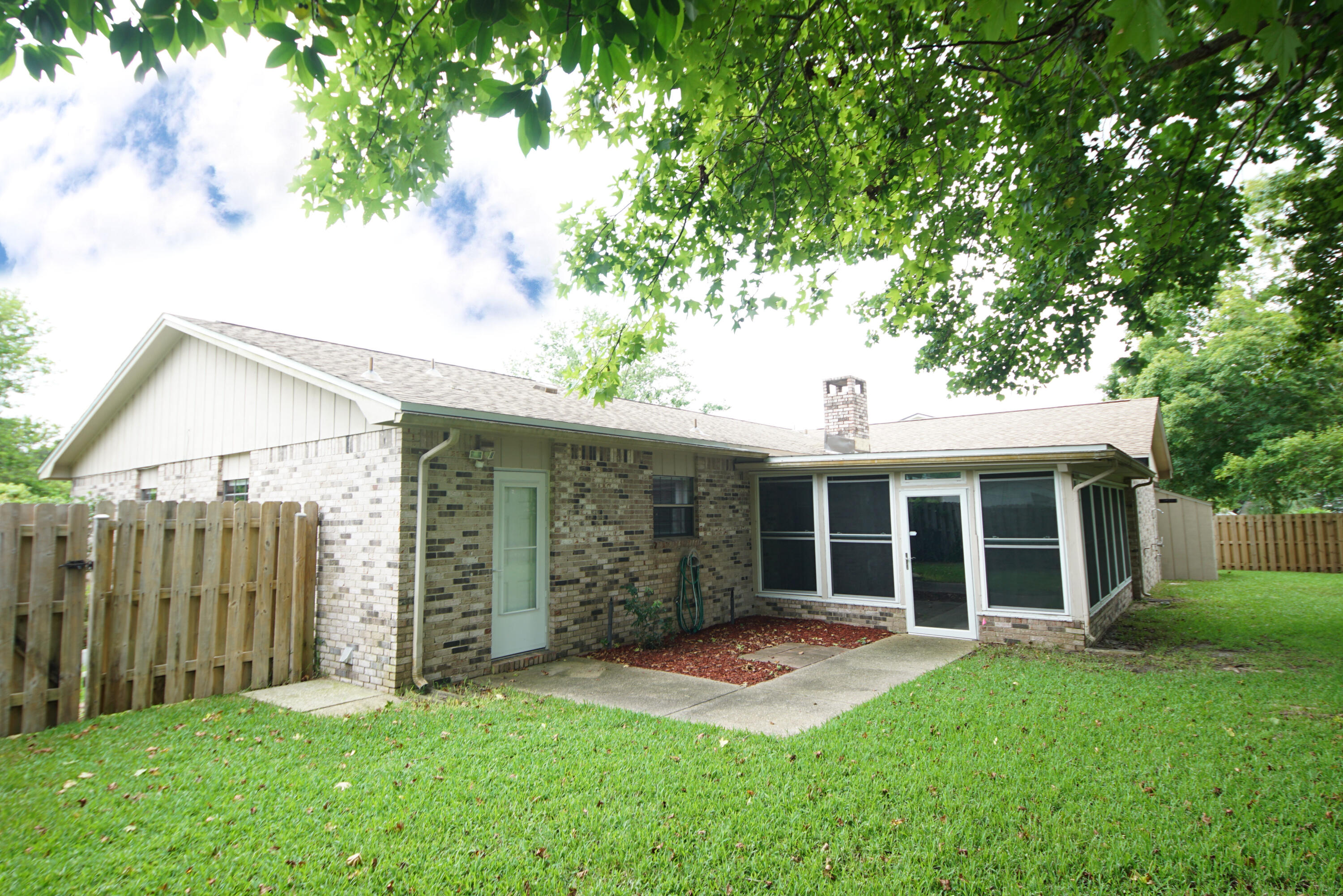 LAKE LORRAINE ESTATES 3 - Residential