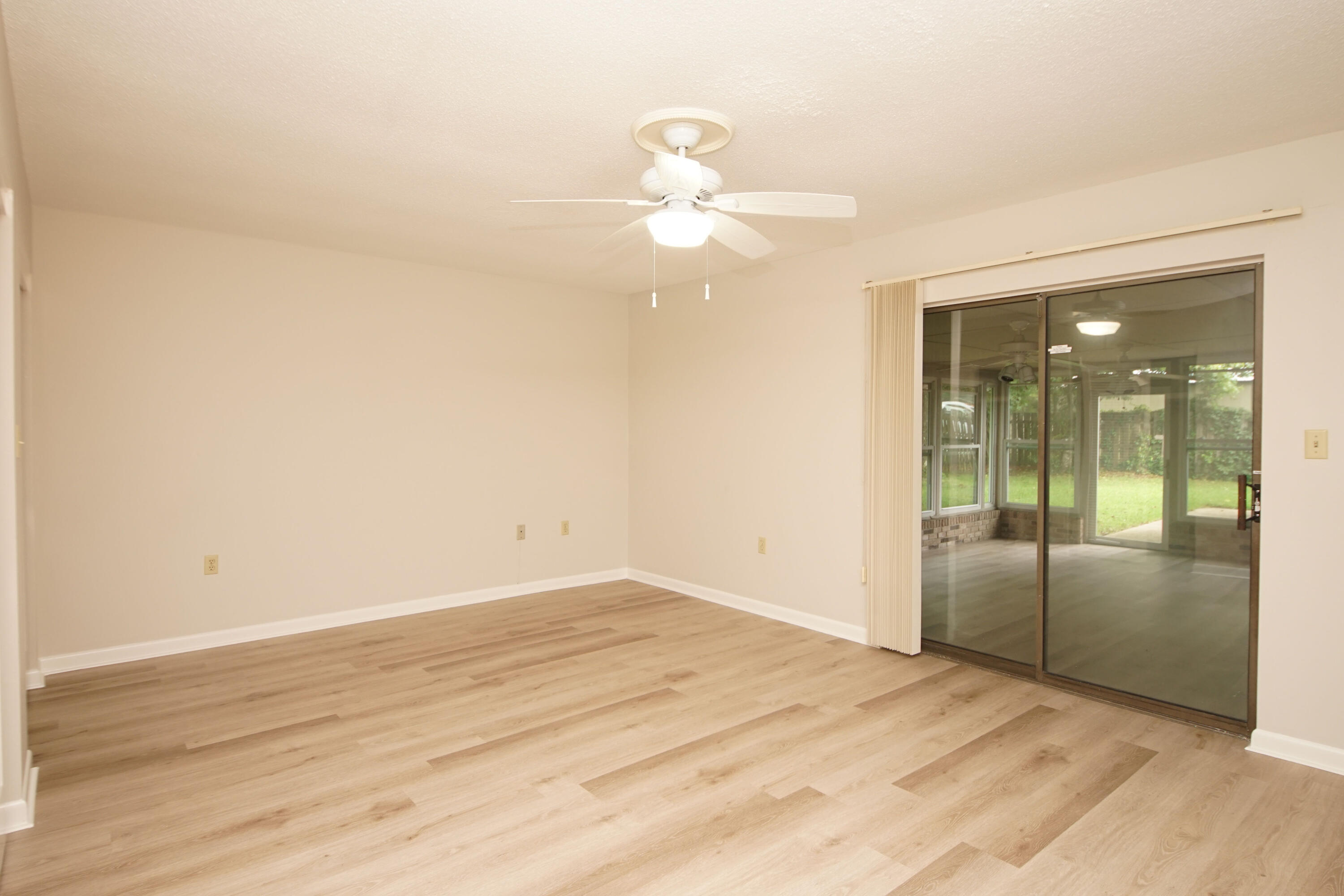 LAKE LORRAINE ESTATES 3 - Residential