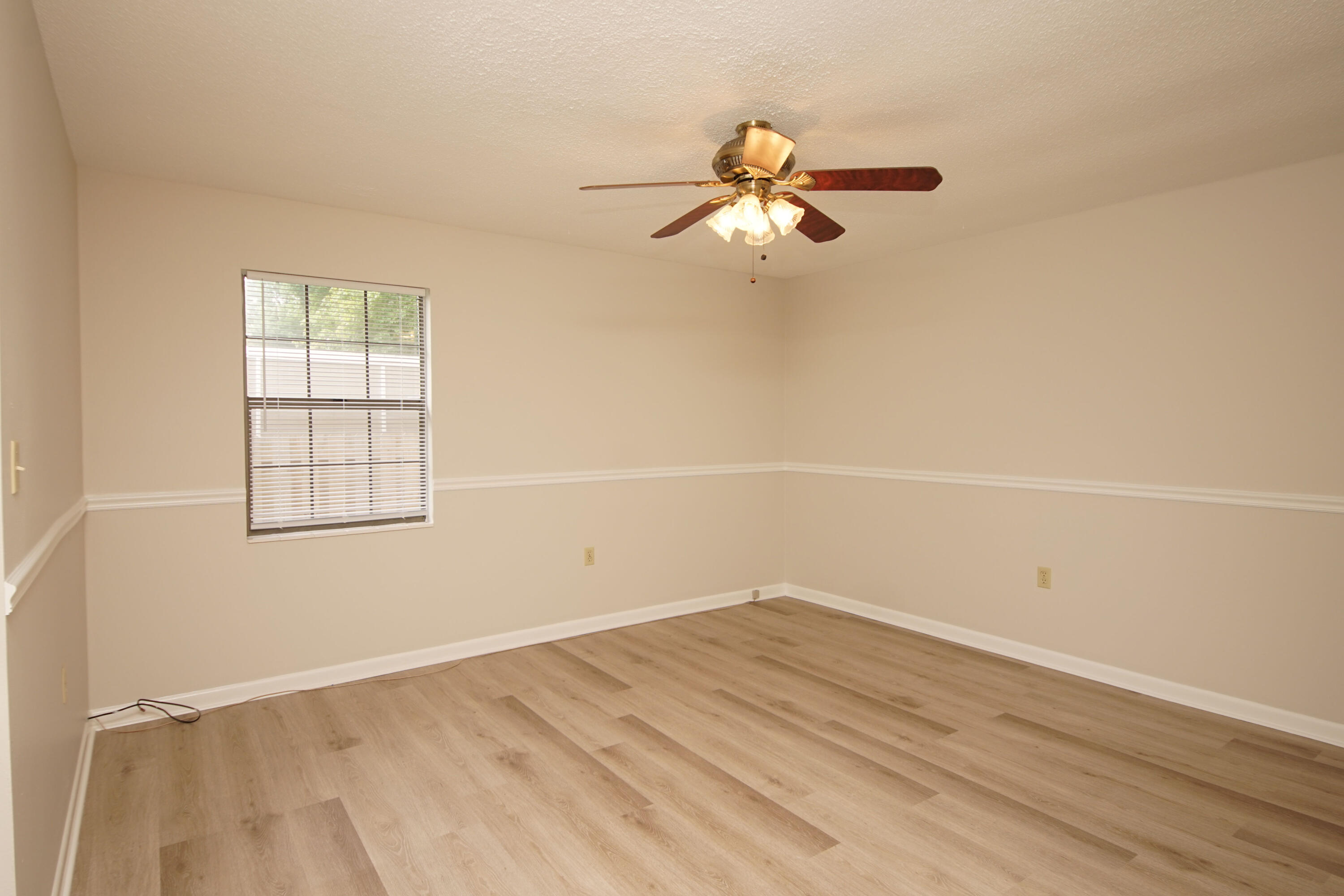 LAKE LORRAINE ESTATES 3 - Residential