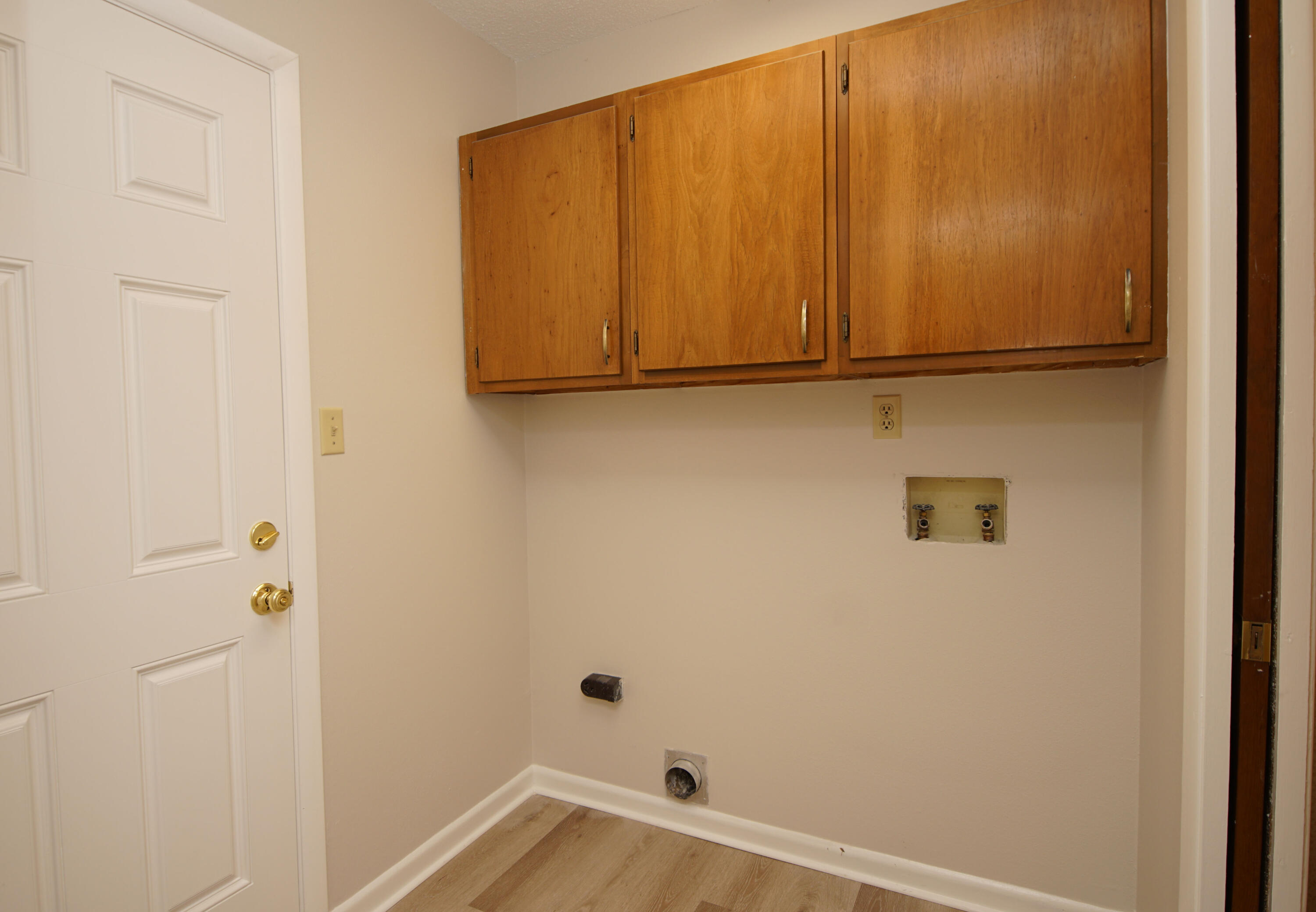 LAKE LORRAINE ESTATES 3 - Residential