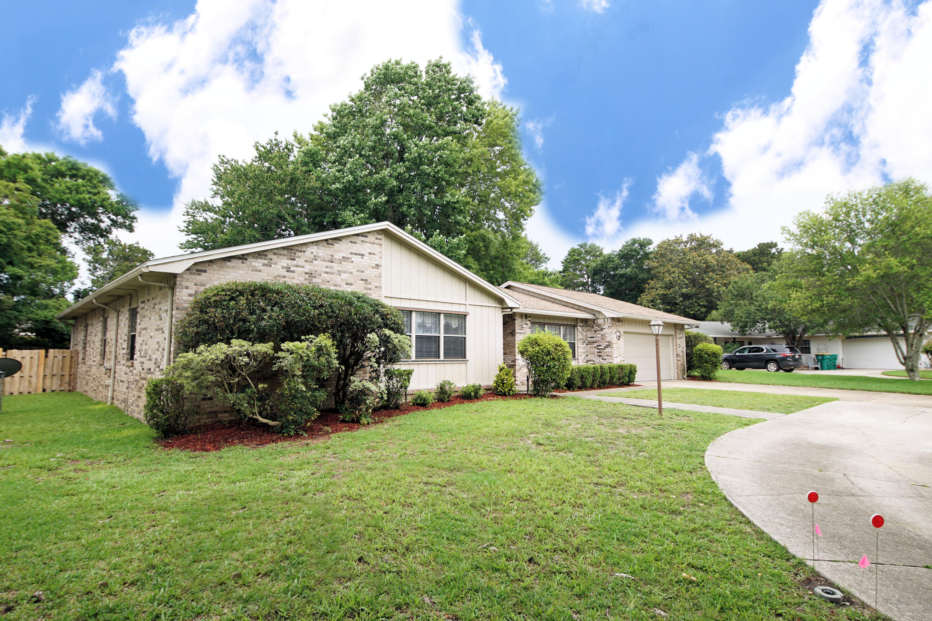 LAKE LORRAINE ESTATES 3 - Residential