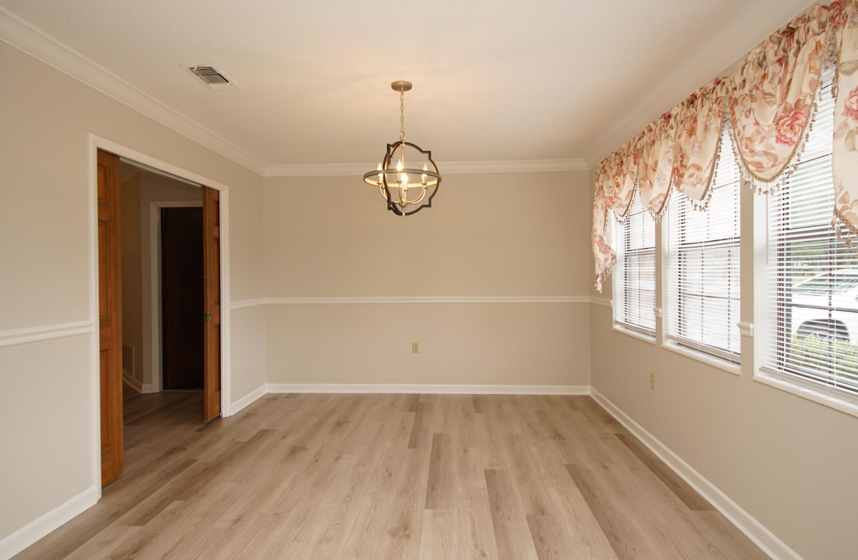 LAKE LORRAINE ESTATES 3 - Residential