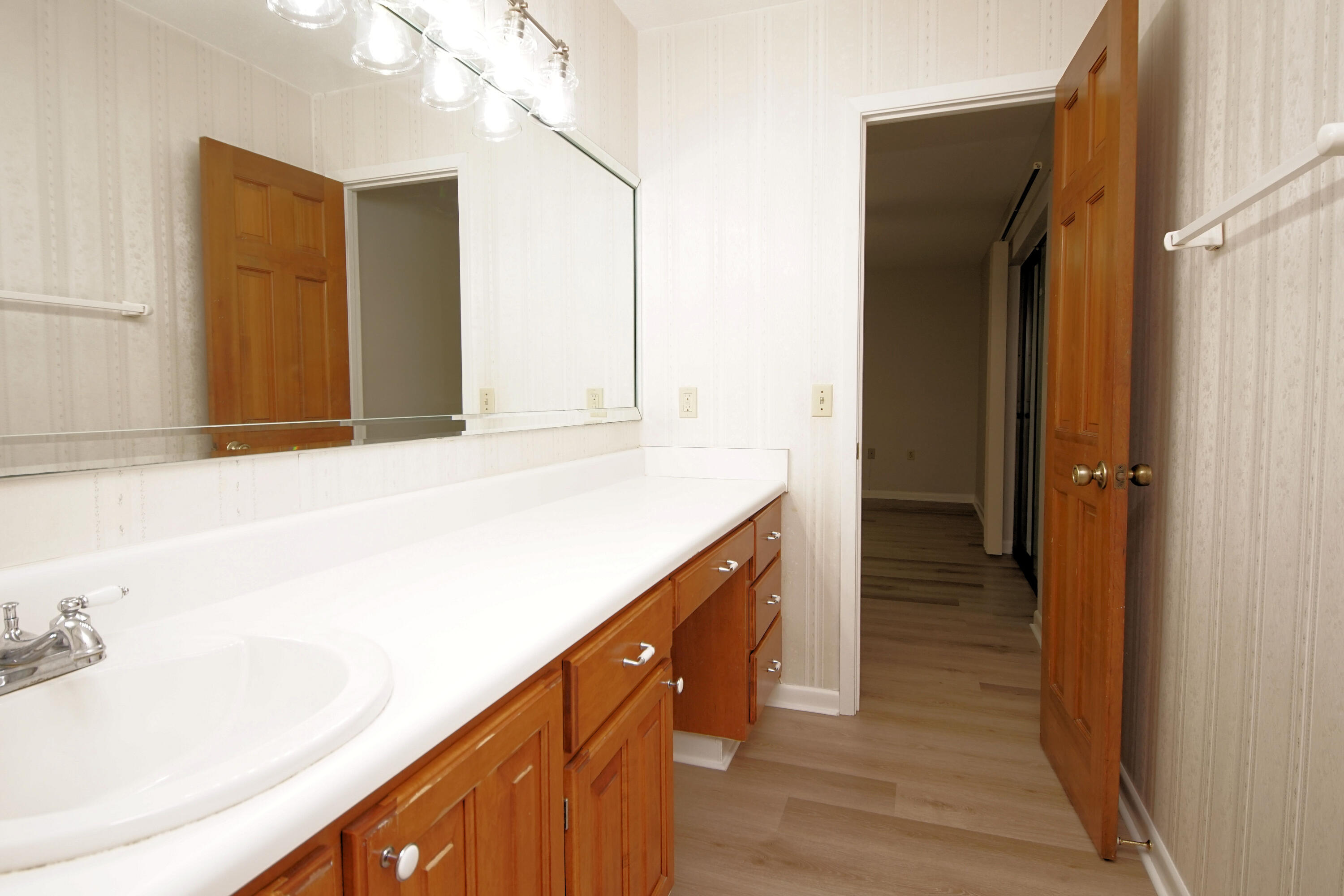 LAKE LORRAINE ESTATES 3 - Residential