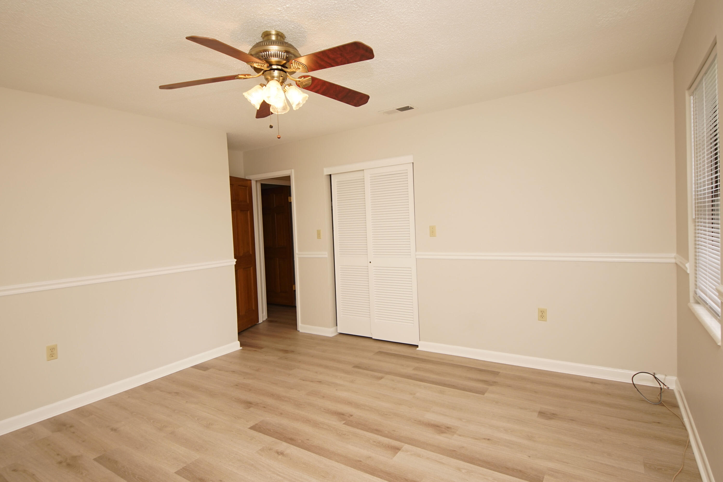 LAKE LORRAINE ESTATES 3 - Residential