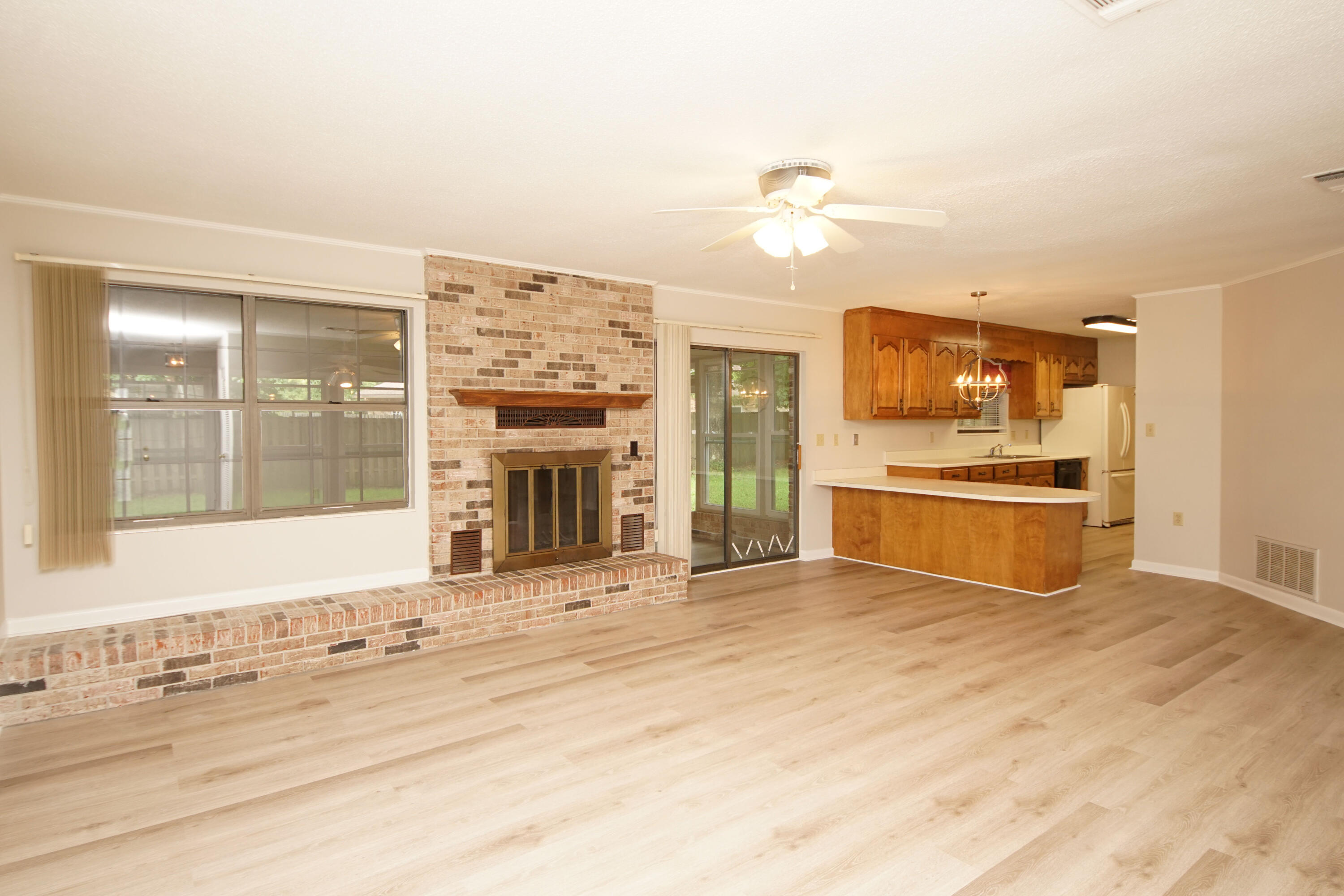 LAKE LORRAINE ESTATES 3 - Residential