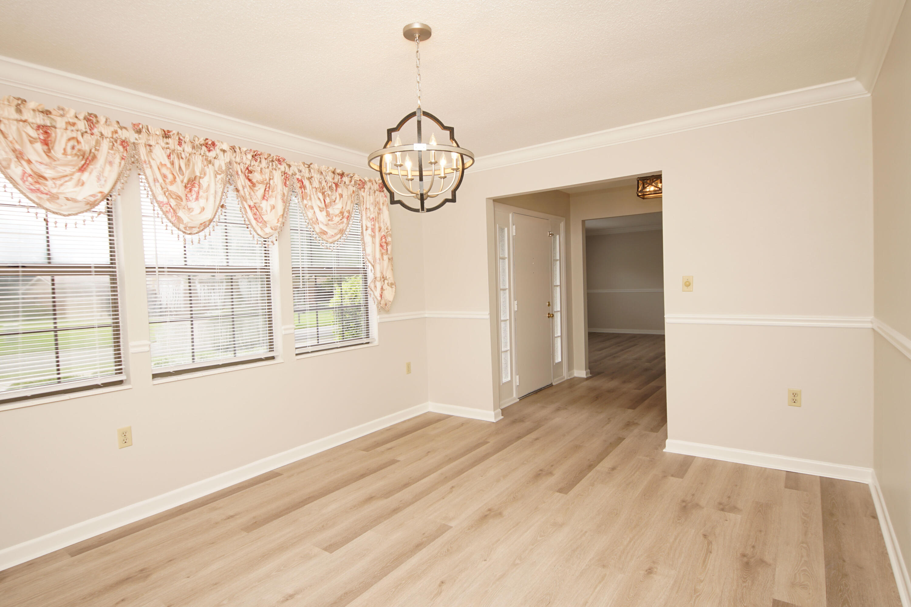 LAKE LORRAINE ESTATES 3 - Residential