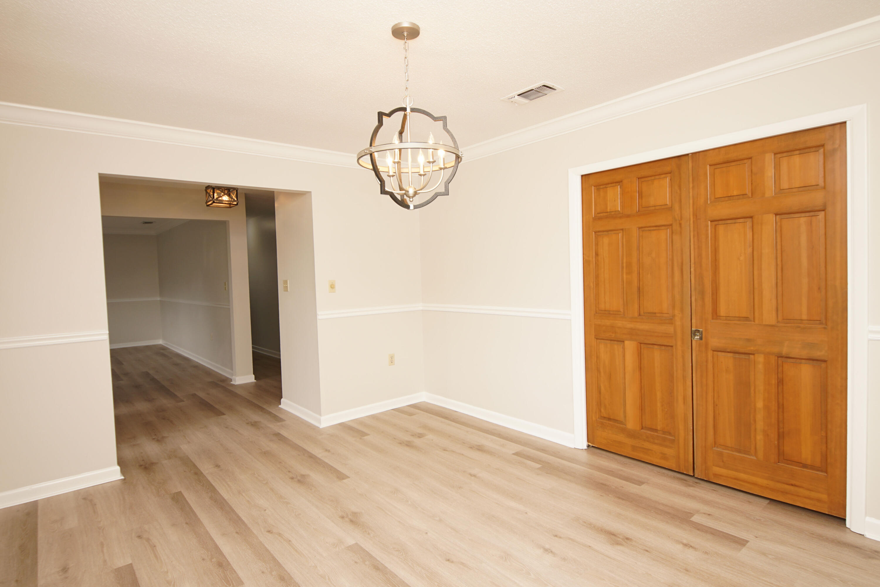 LAKE LORRAINE ESTATES 3 - Residential