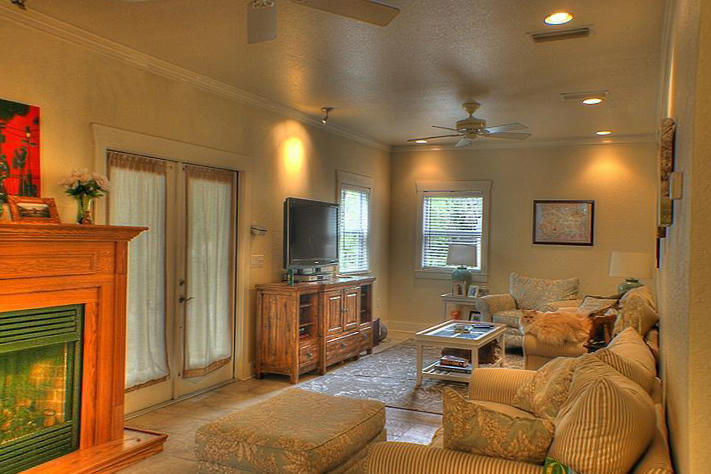 BAY MAGNOLIA - Residential Lease