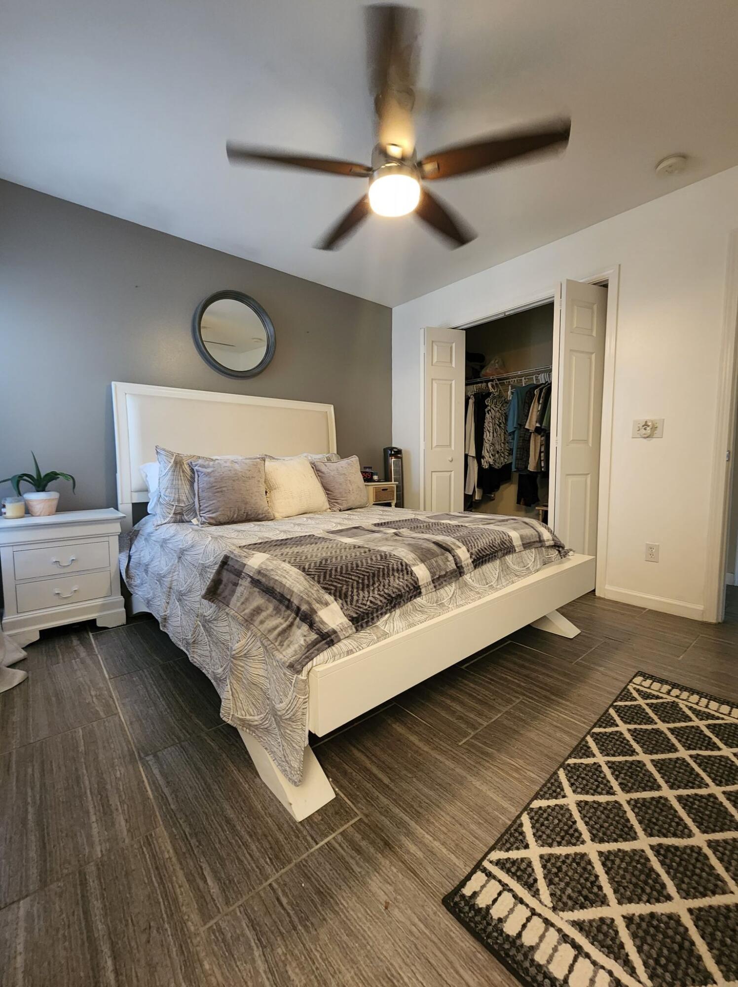 OAKWOOD LAKES ESTATES - Residential