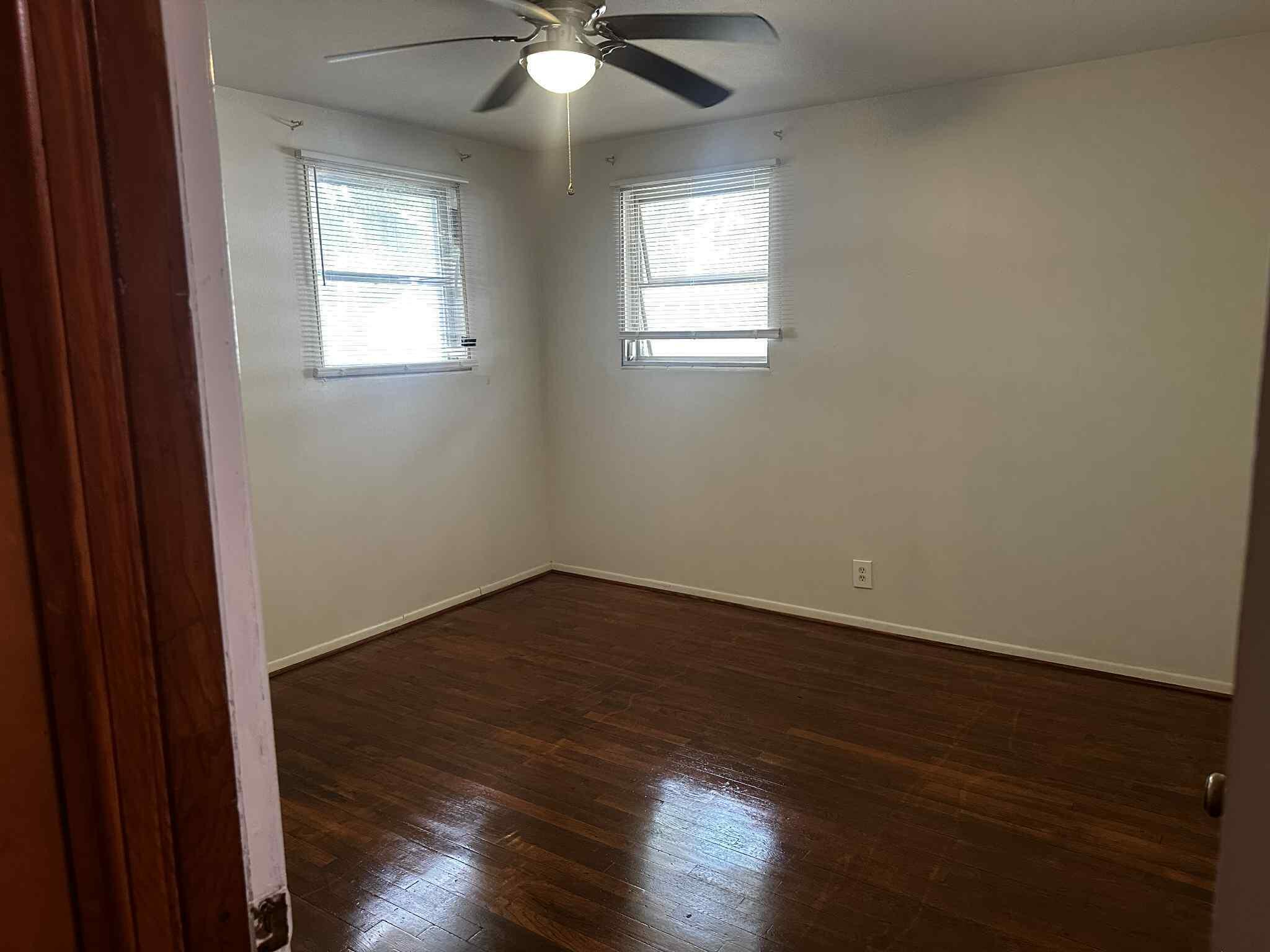PARTIN BROOKS S/D LOT 9 AND S 36.5 FT OF LOT 10 - Residential Lease