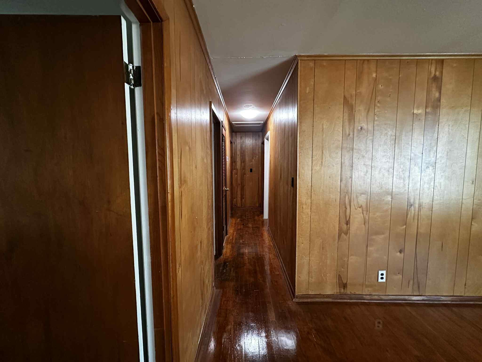 PARTIN BROOKS S/D LOT 9 AND S 36.5 FT OF LOT 10 - Residential Lease