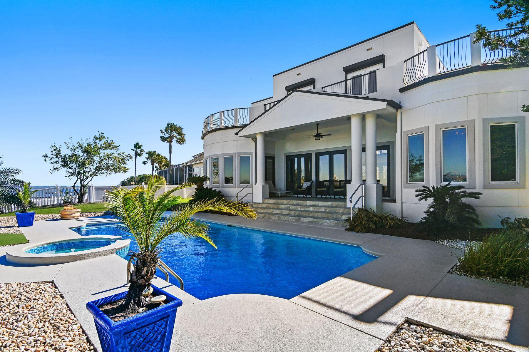 EMERALD BAY PH 1A - Residential