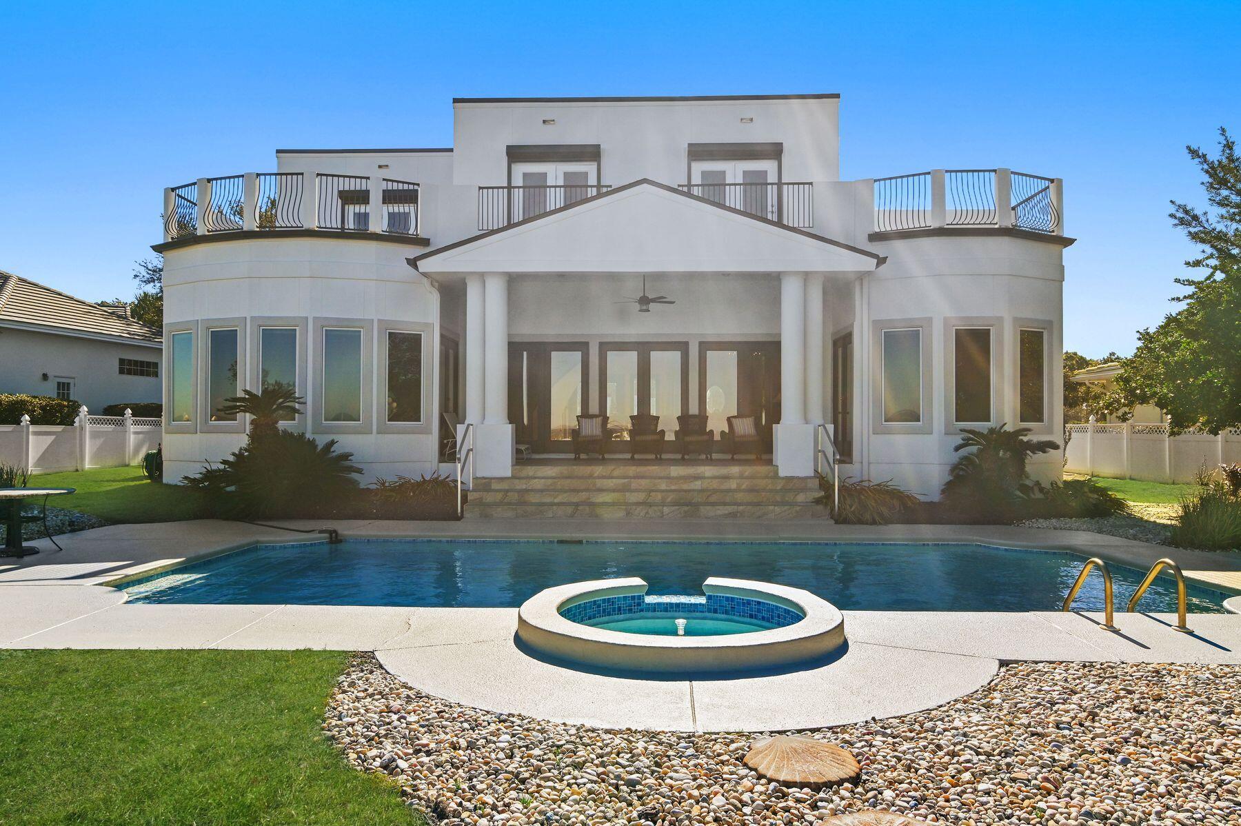 EMERALD BAY PH 1A - Residential
