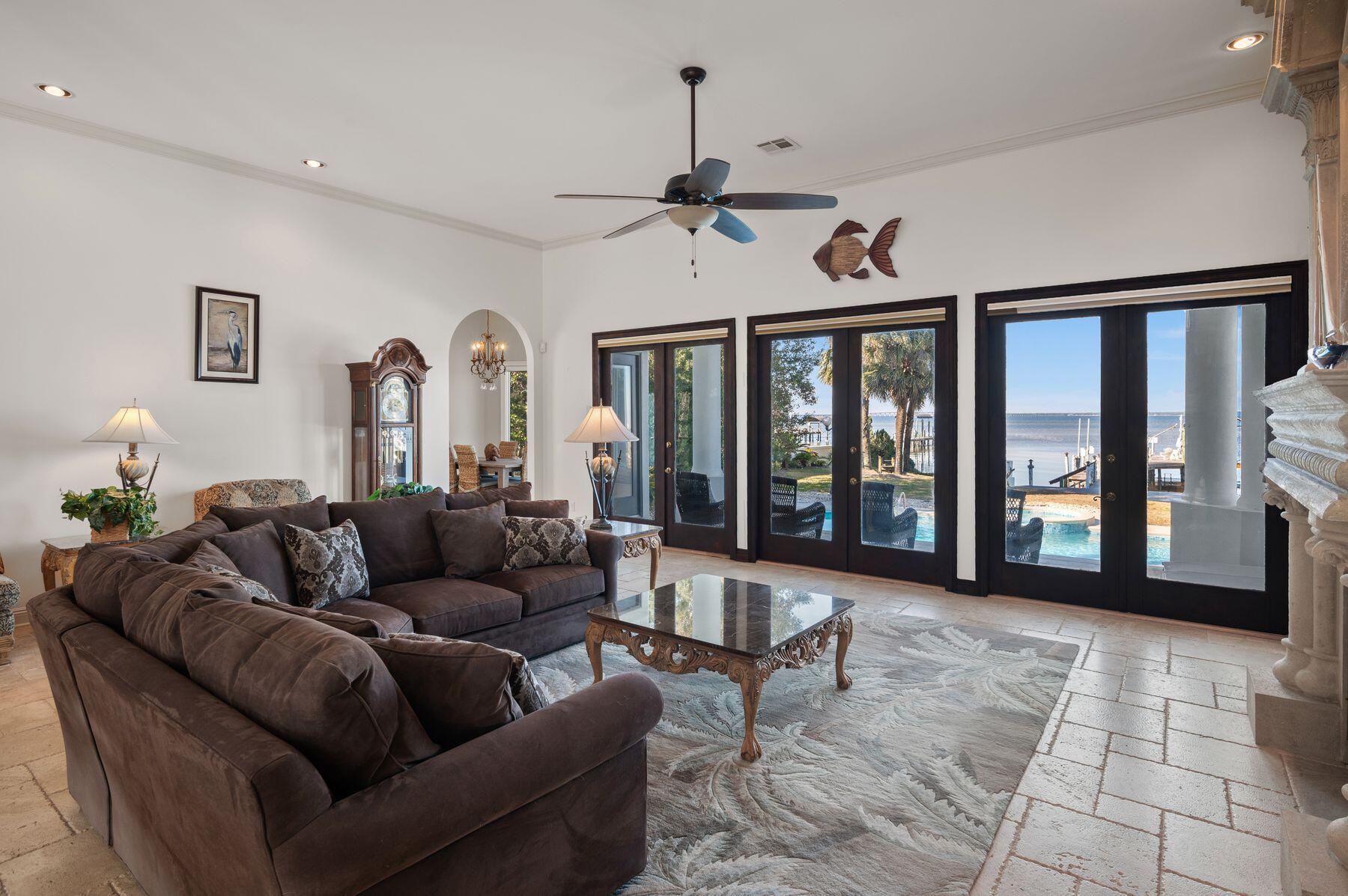 EMERALD BAY PH 1A - Residential