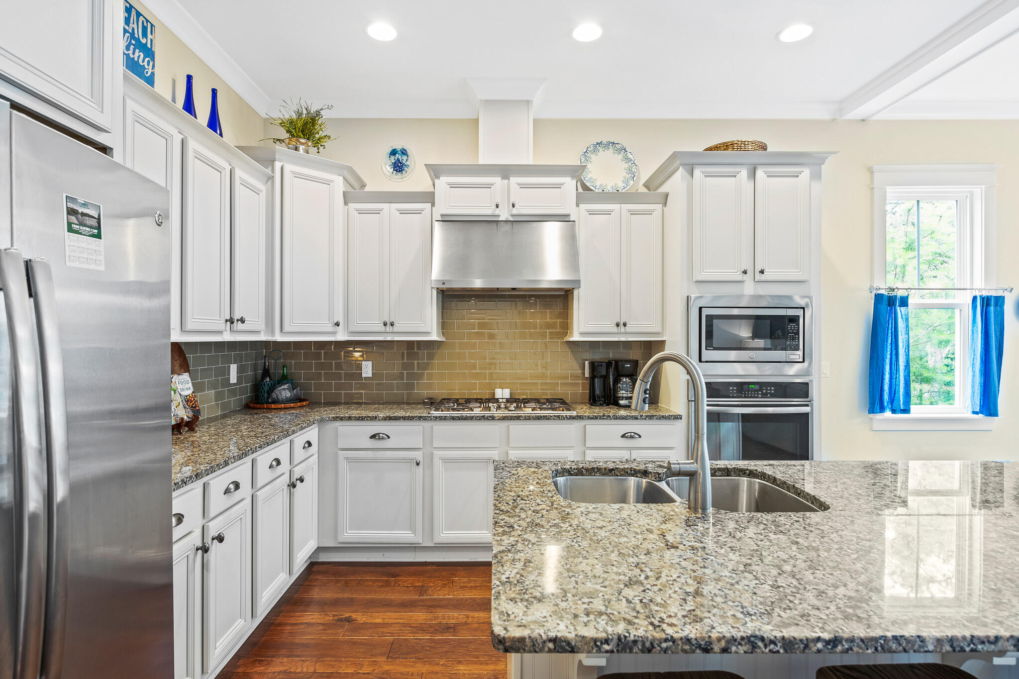 HIGHLAND PARKS - Residential