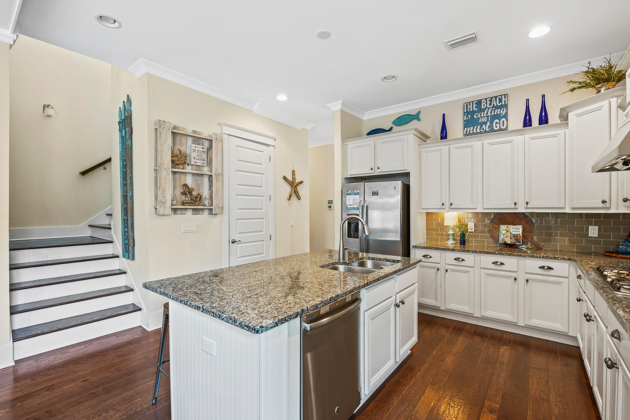 HIGHLAND PARKS - Residential