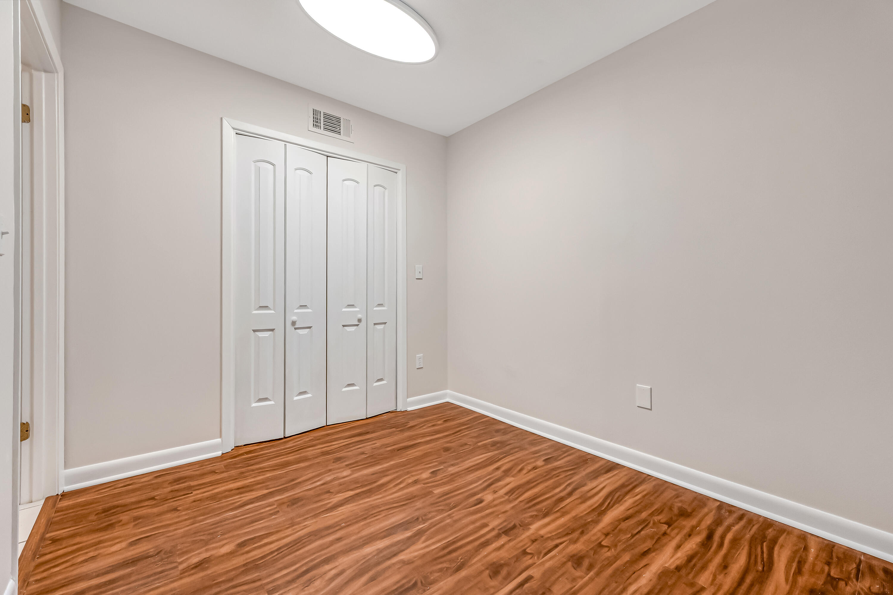 Rocky Bayou Cc Est 3 - Residential Lease