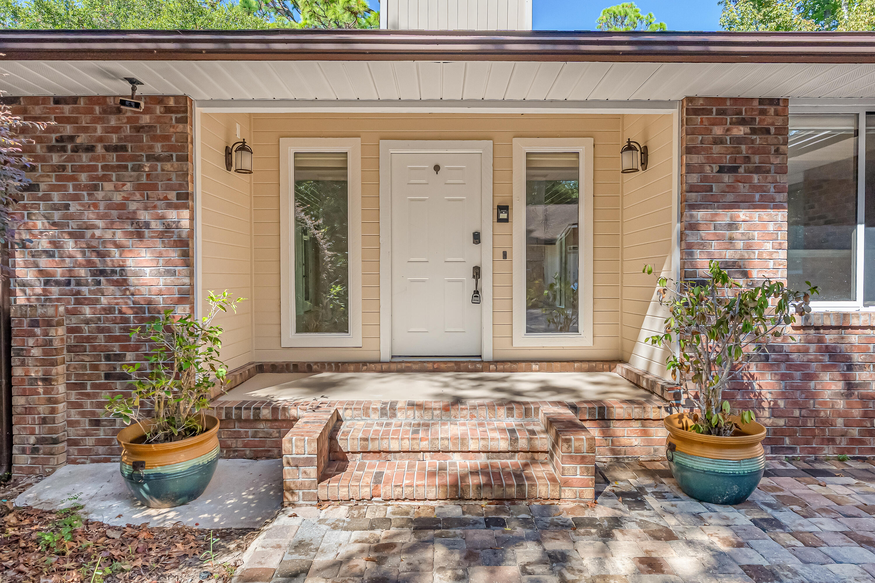 Rocky Bayou Cc Est 3 - Residential Lease