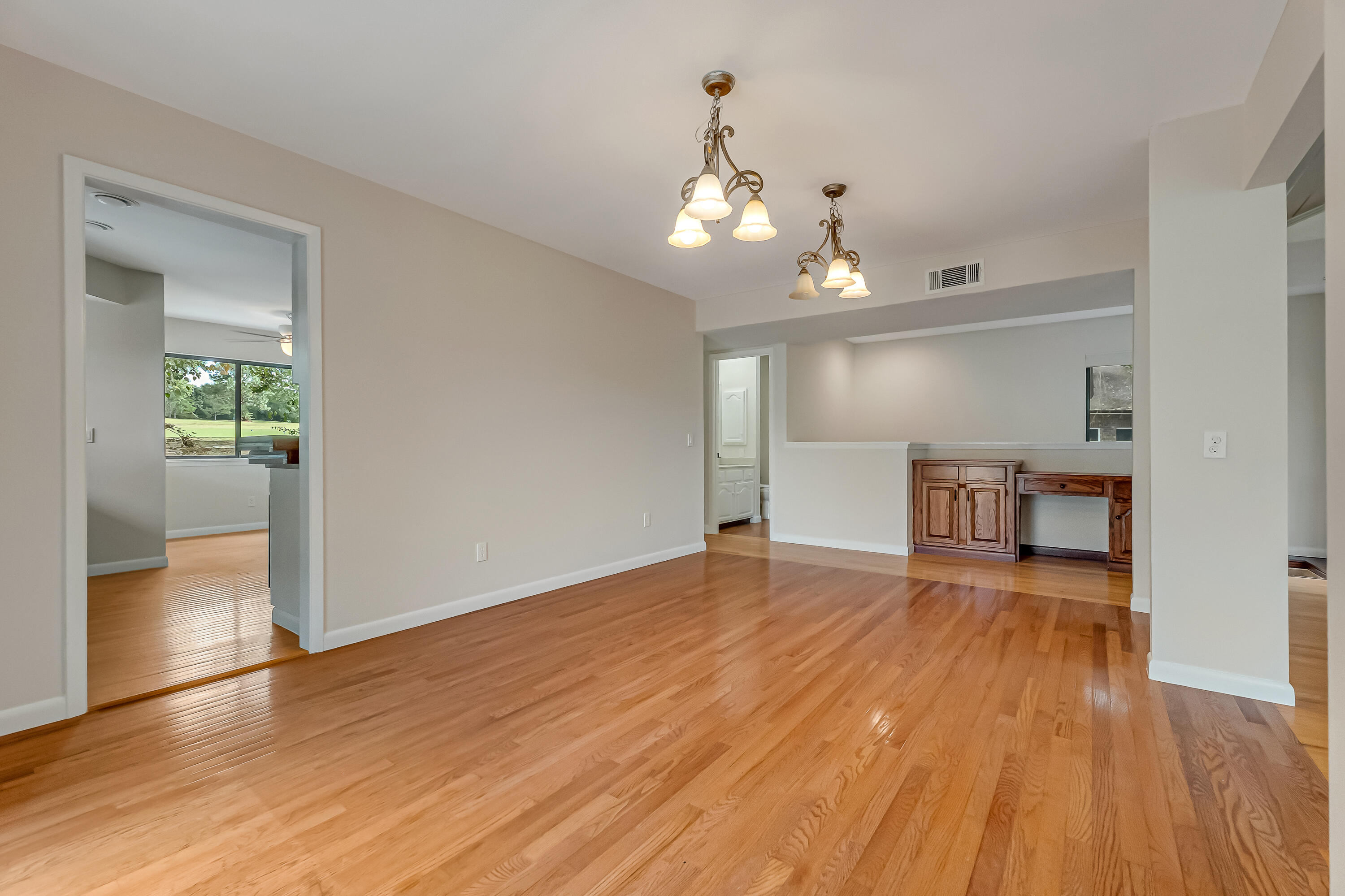 Rocky Bayou Cc Est 3 - Residential Lease