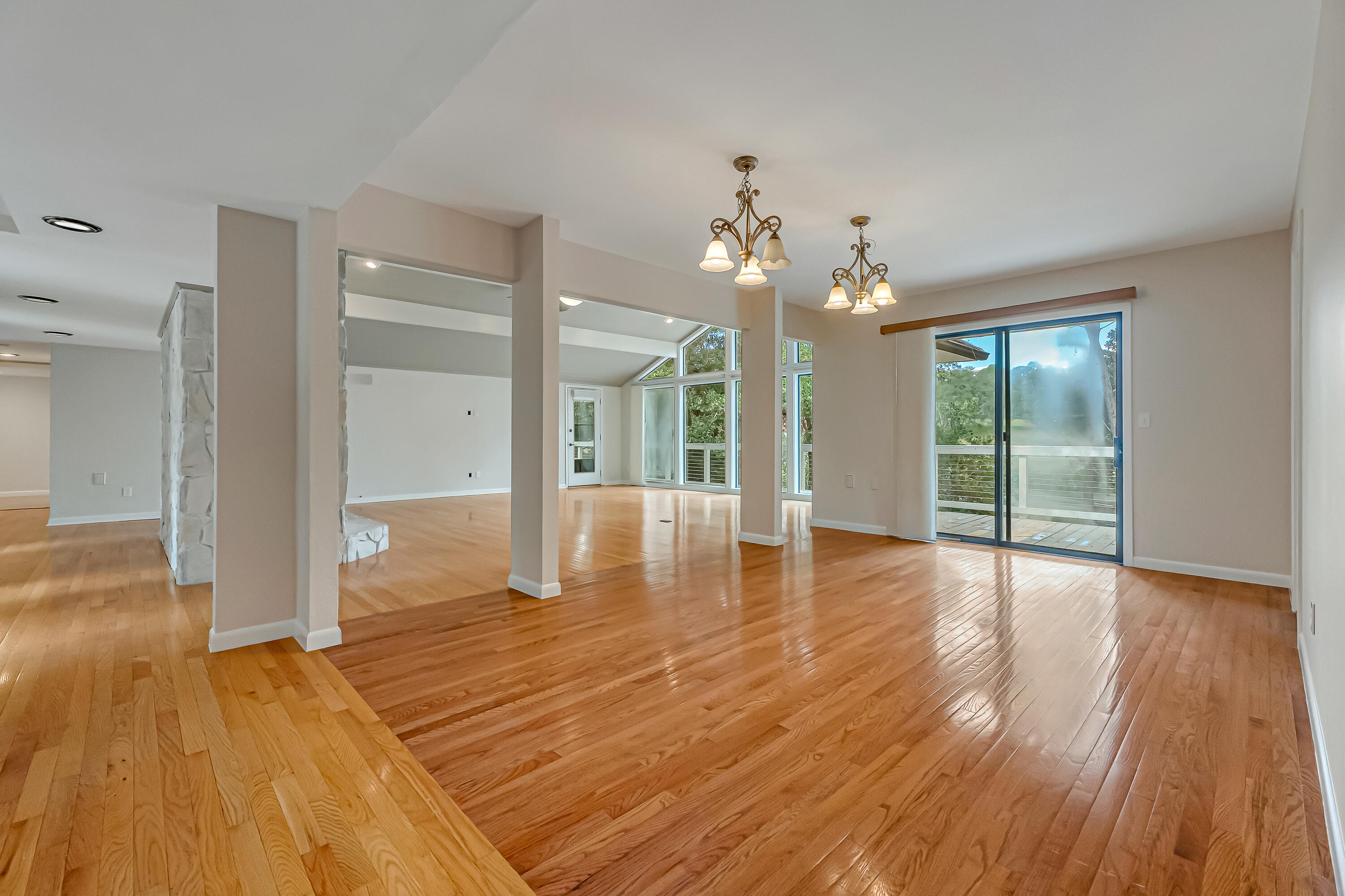 Rocky Bayou Cc Est 3 - Residential Lease