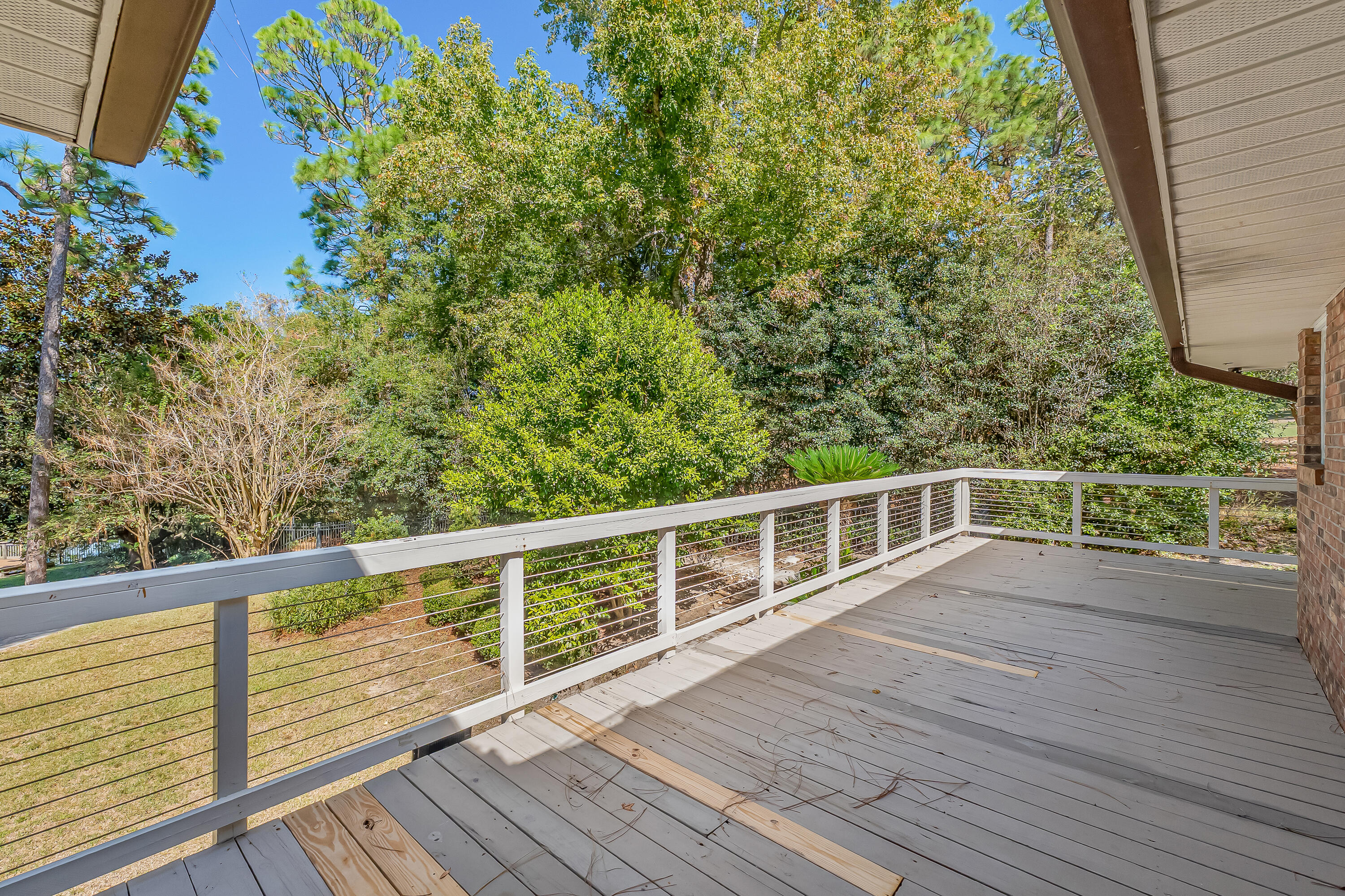 Rocky Bayou Cc Est 3 - Residential Lease