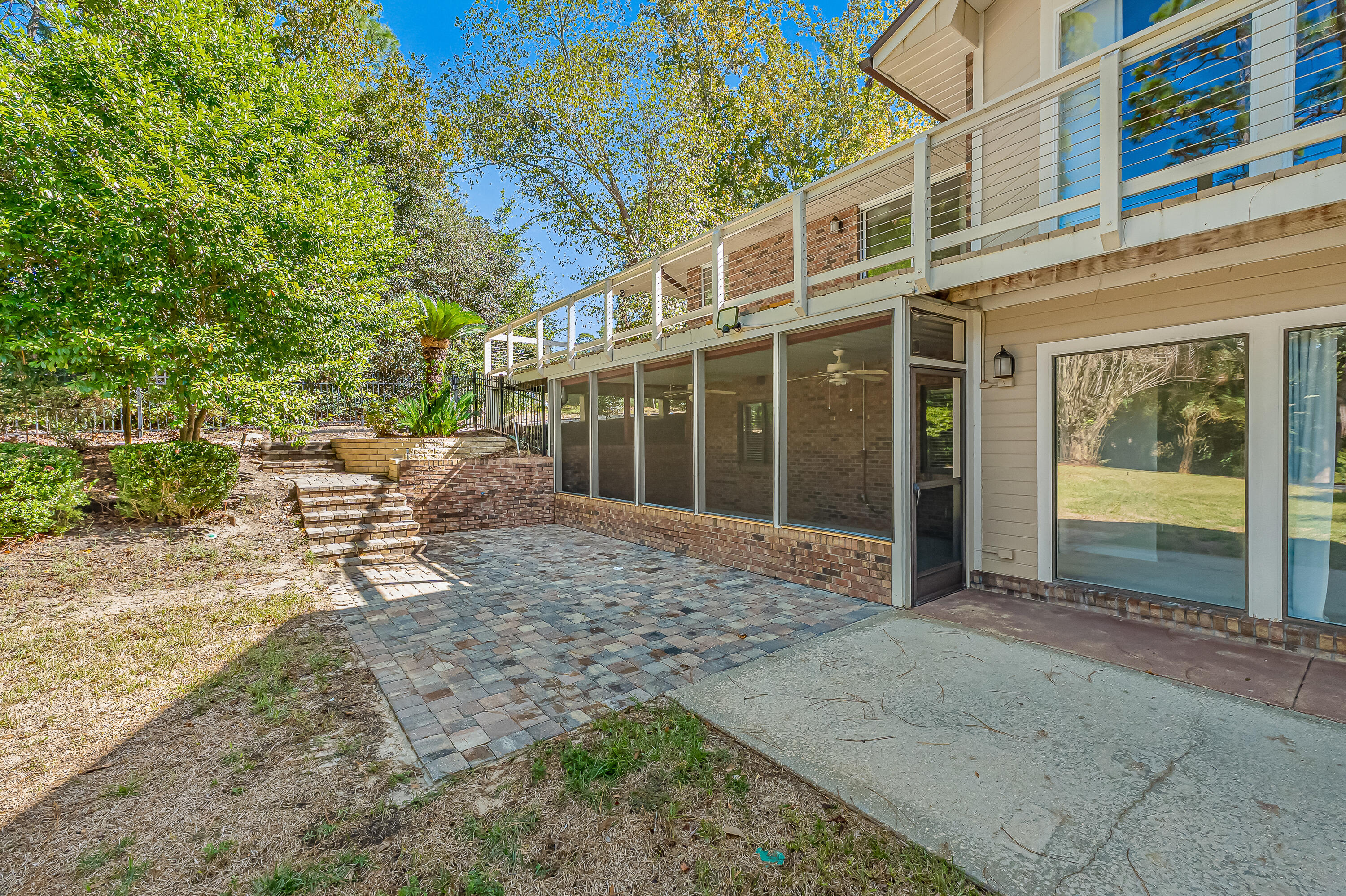 Rocky Bayou Cc Est 3 - Residential Lease