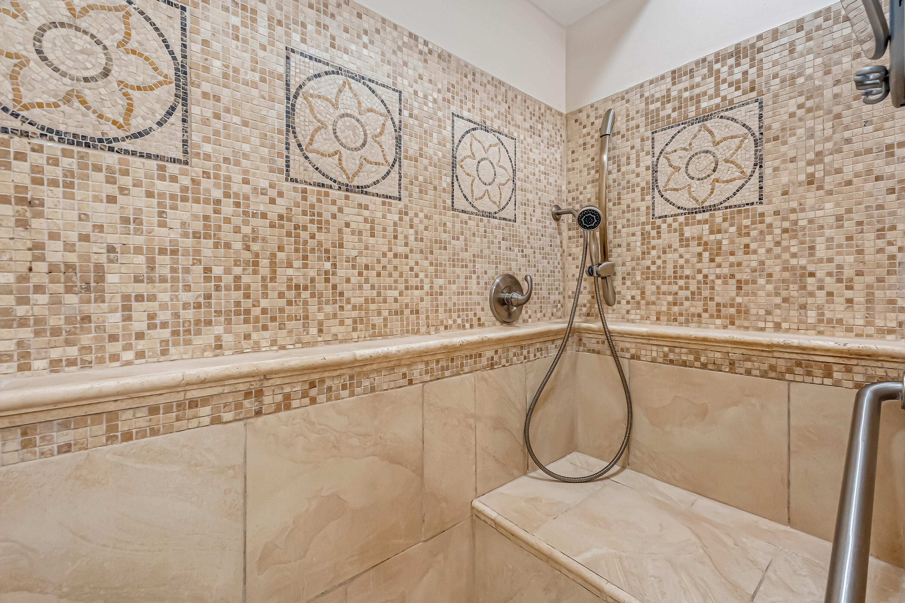 Rocky Bayou Cc Est 3 - Residential Lease