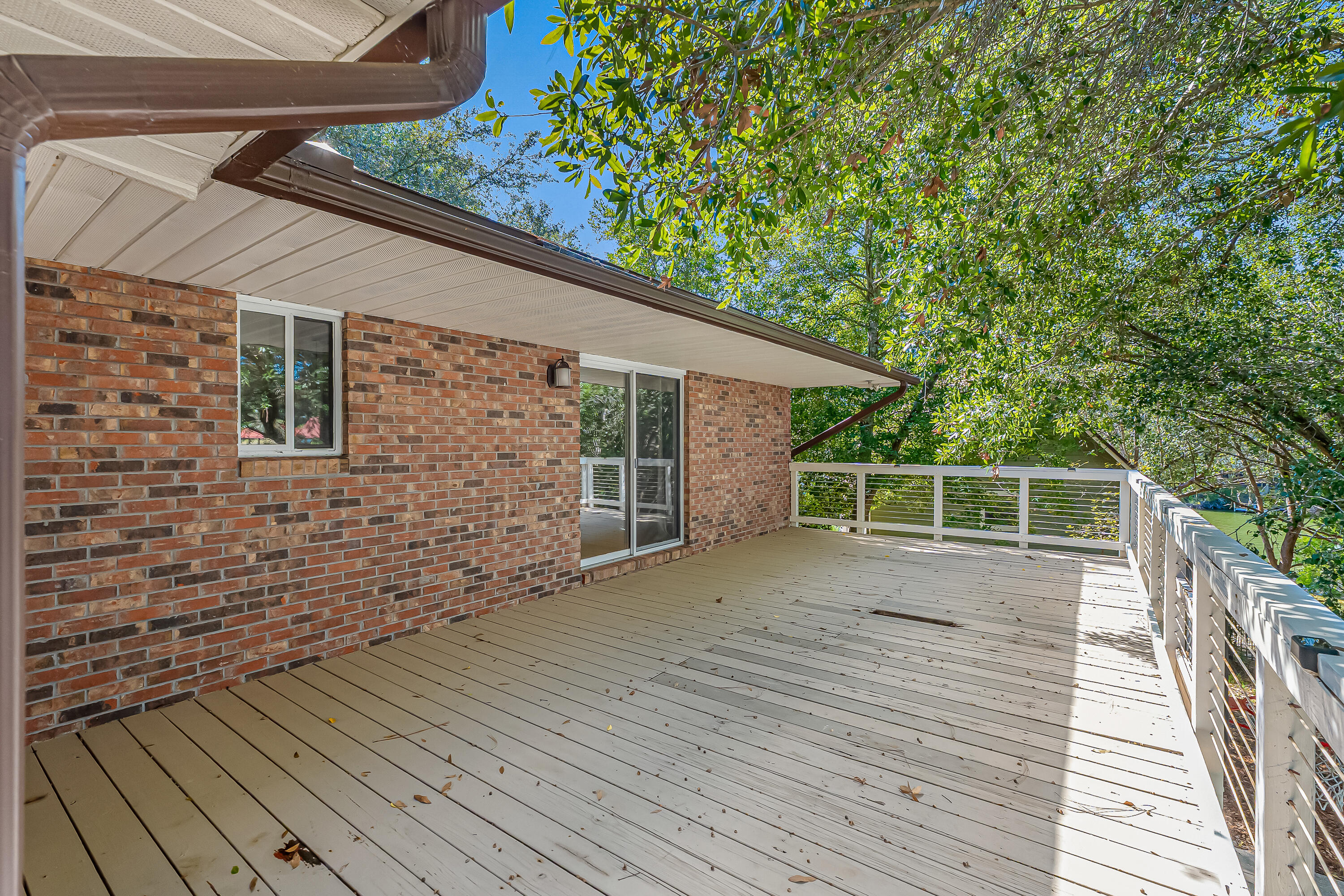 Rocky Bayou Cc Est 3 - Residential Lease