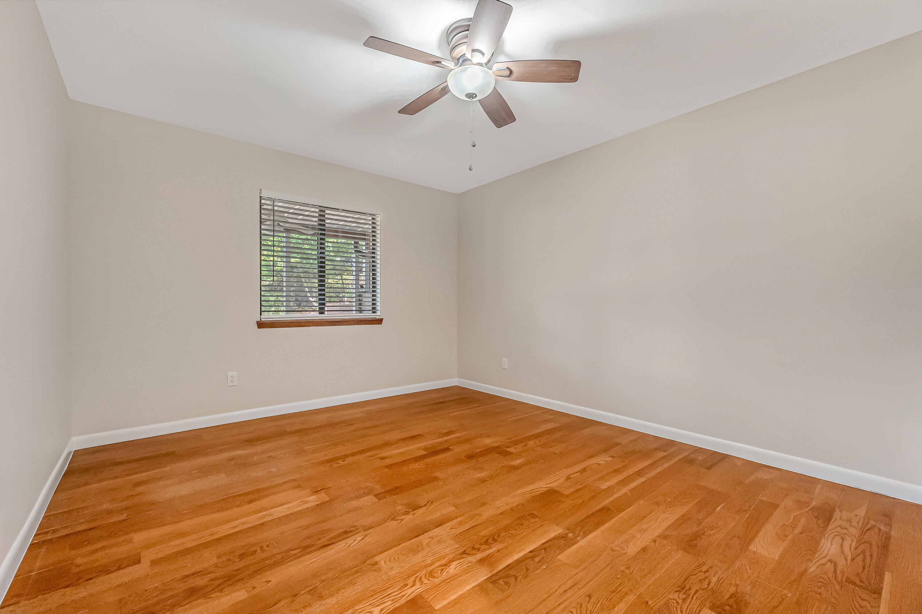 Rocky Bayou Cc Est 3 - Residential Lease