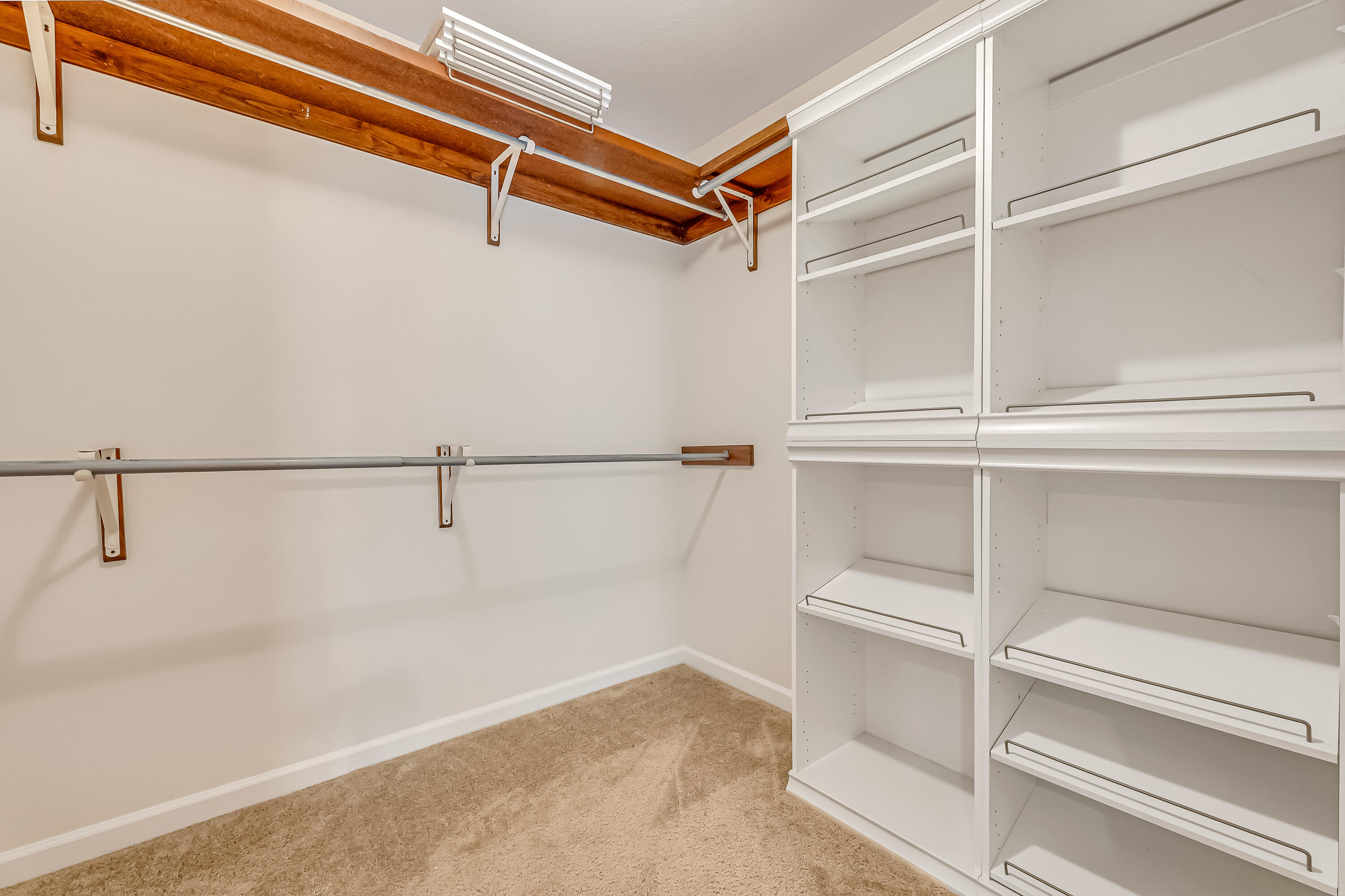 Rocky Bayou Cc Est 3 - Residential Lease