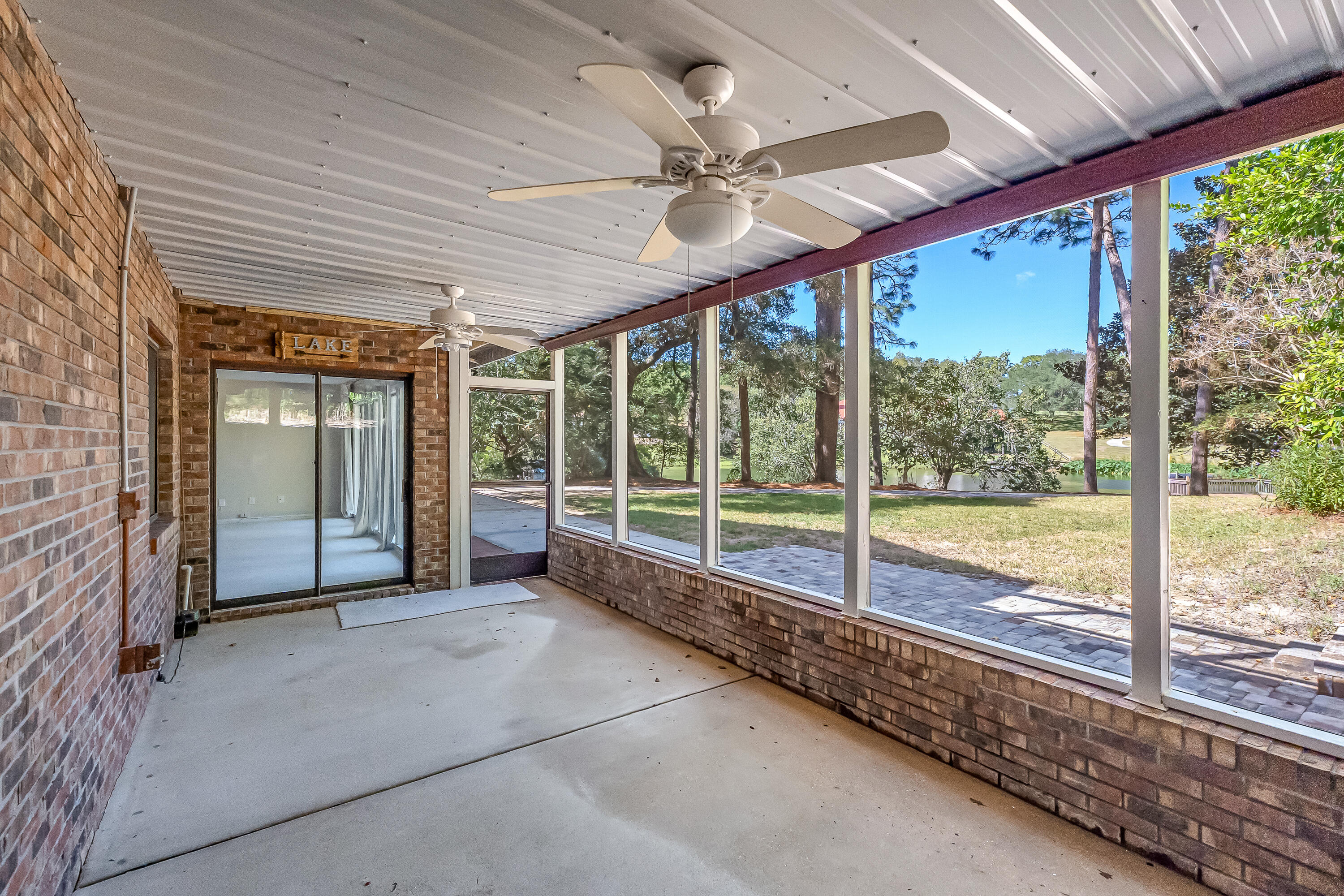 Rocky Bayou Cc Est 3 - Residential Lease