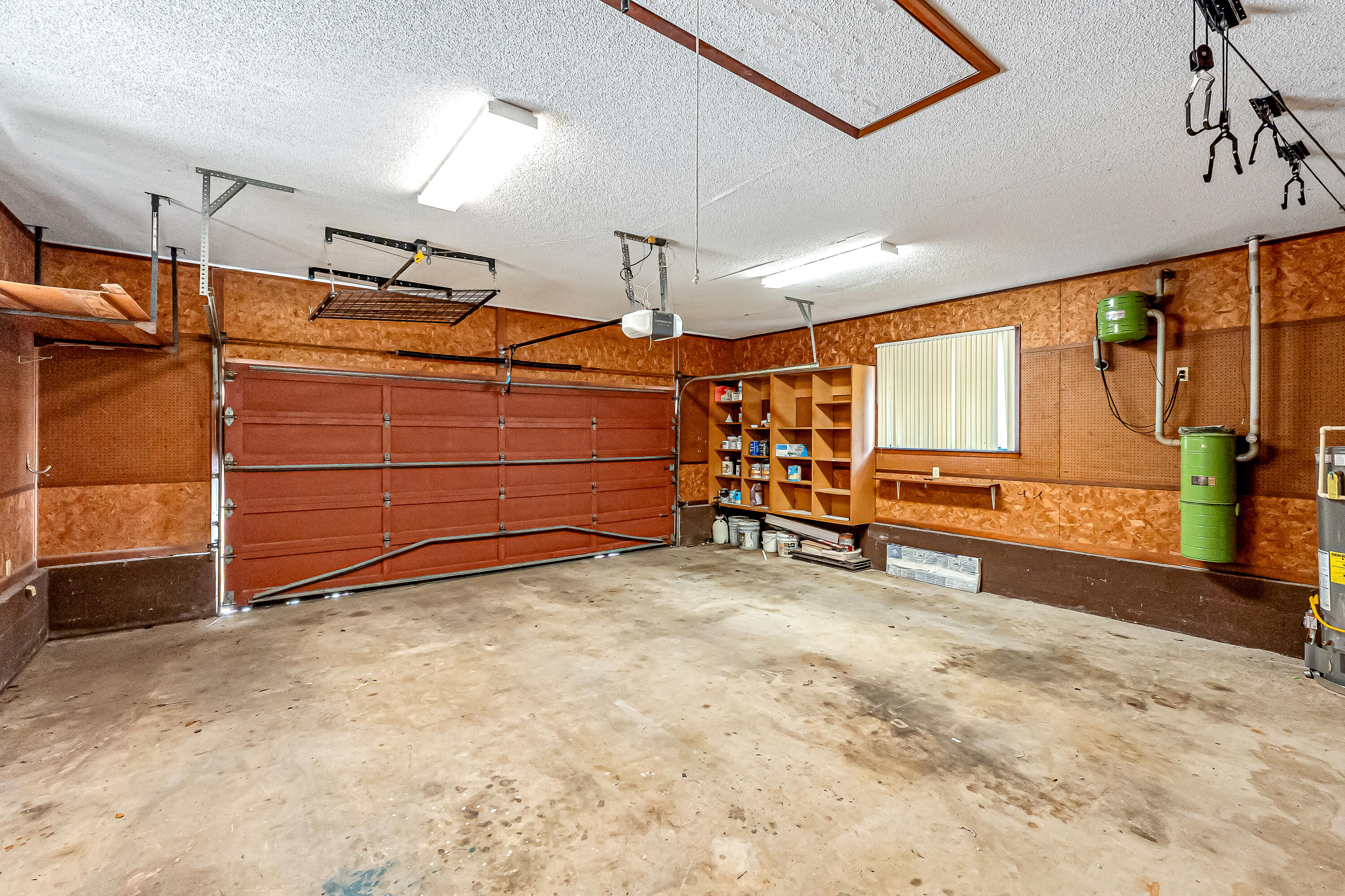 Rocky Bayou Cc Est 3 - Residential Lease