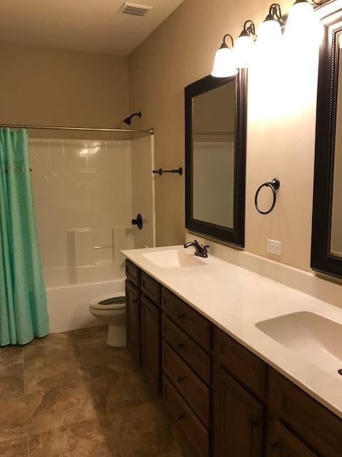 VALPARAISO PINECREST 6 - Residential Lease