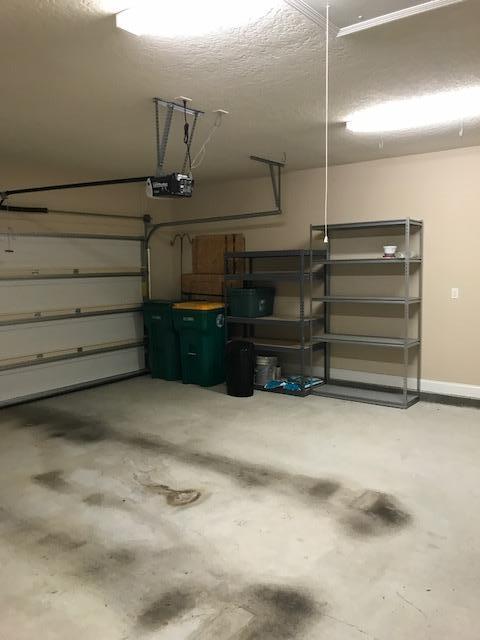 VALPARAISO PINECREST 6 - Residential Lease