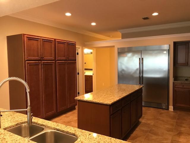 VALPARAISO PINECREST 6 - Residential Lease