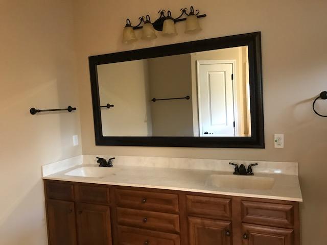 VALPARAISO PINECREST 6 - Residential Lease