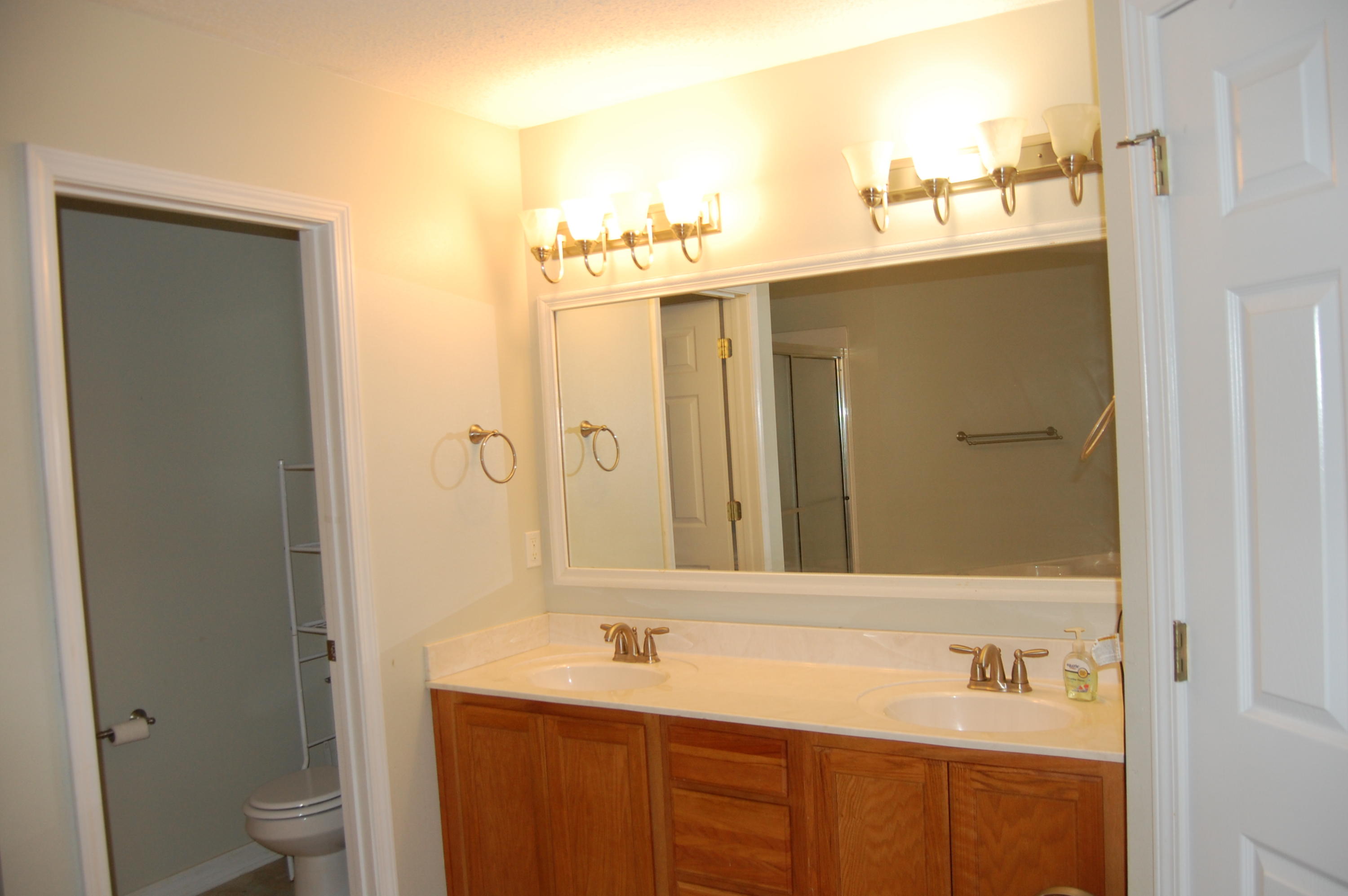 COUNTRYVIEW ESTATES 10TH ADDN - Residential