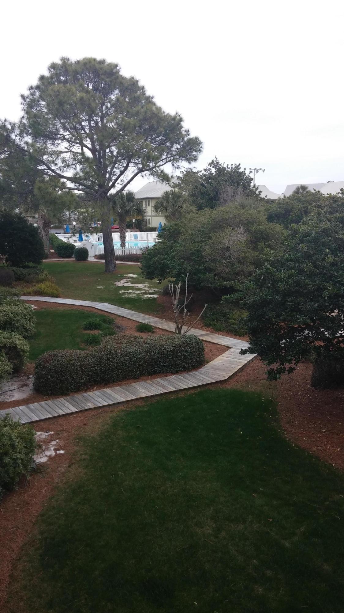 BEACHWOOD VILLAS CONDO - Residential