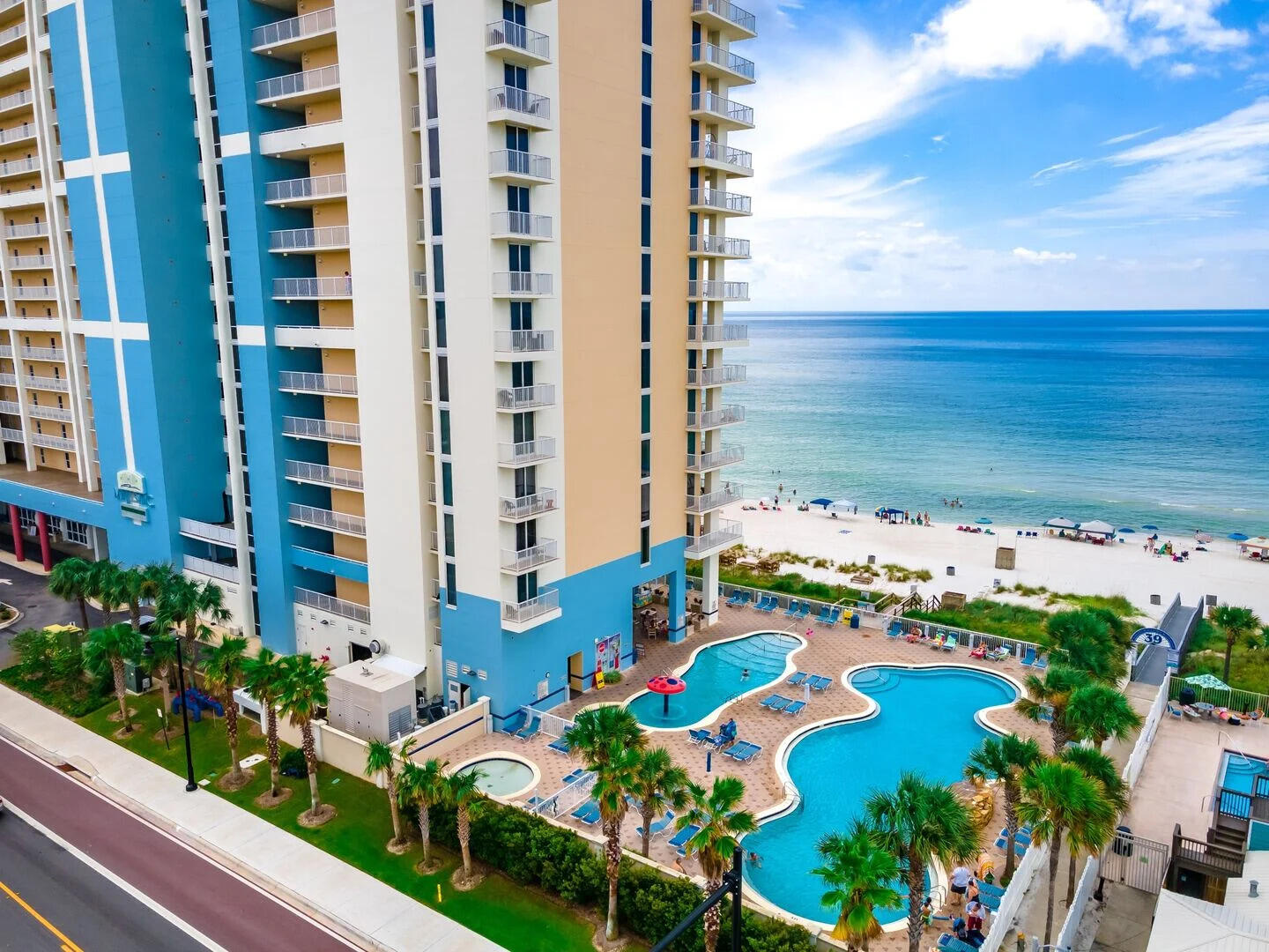 MAJESTIC BEACH TOWERS I - Residential