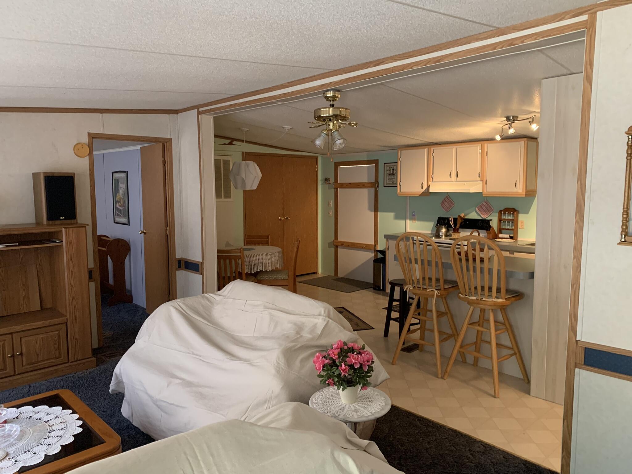 M/H NORTH - Residential Lease