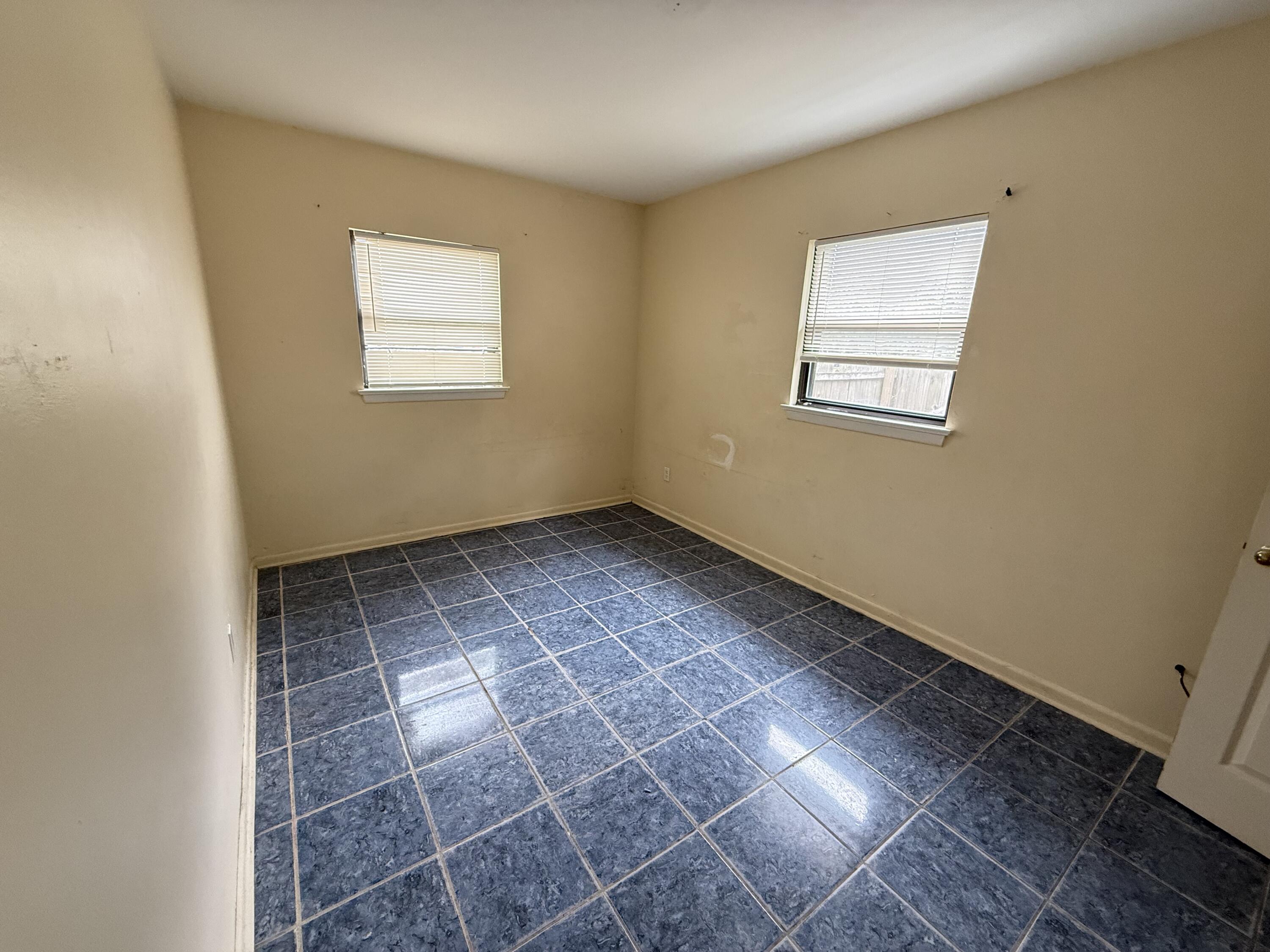 SANTASIA PARK - Residential Lease