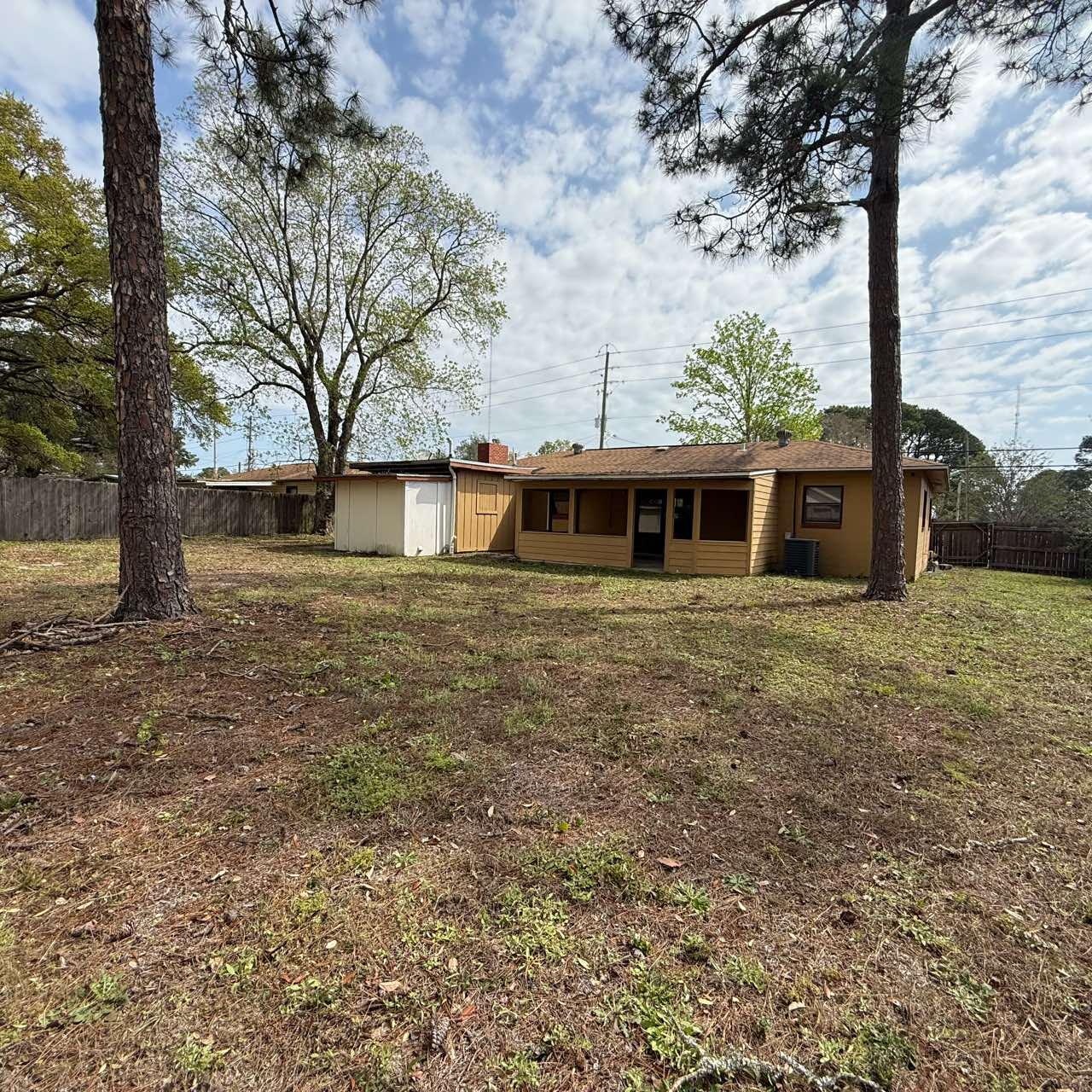 SANTASIA PARK - Residential Lease