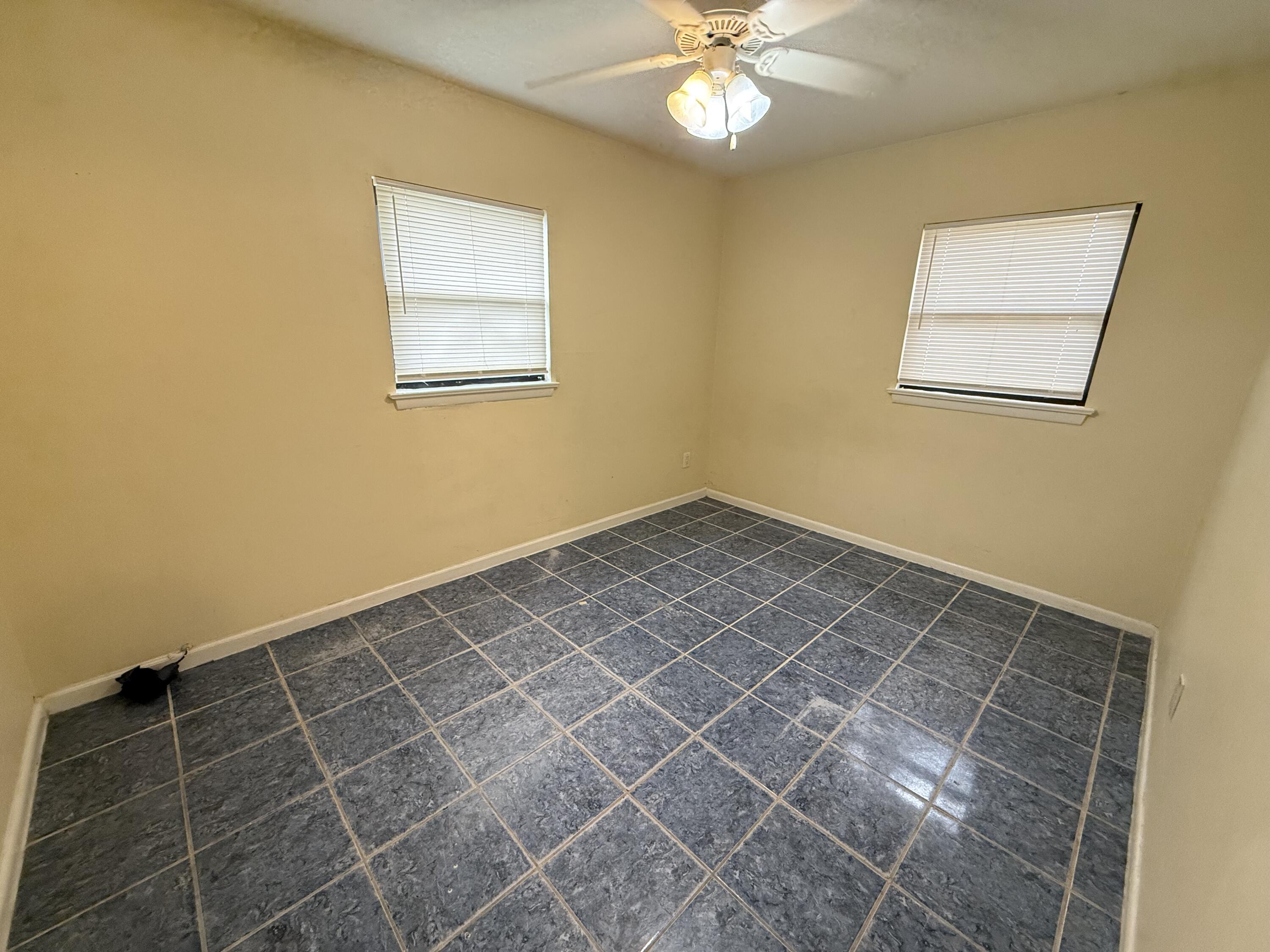 SANTASIA PARK - Residential Lease