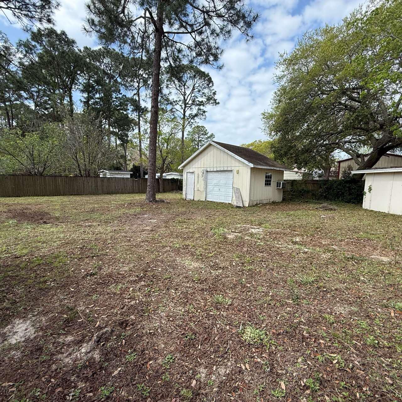 SANTASIA PARK - Residential Lease