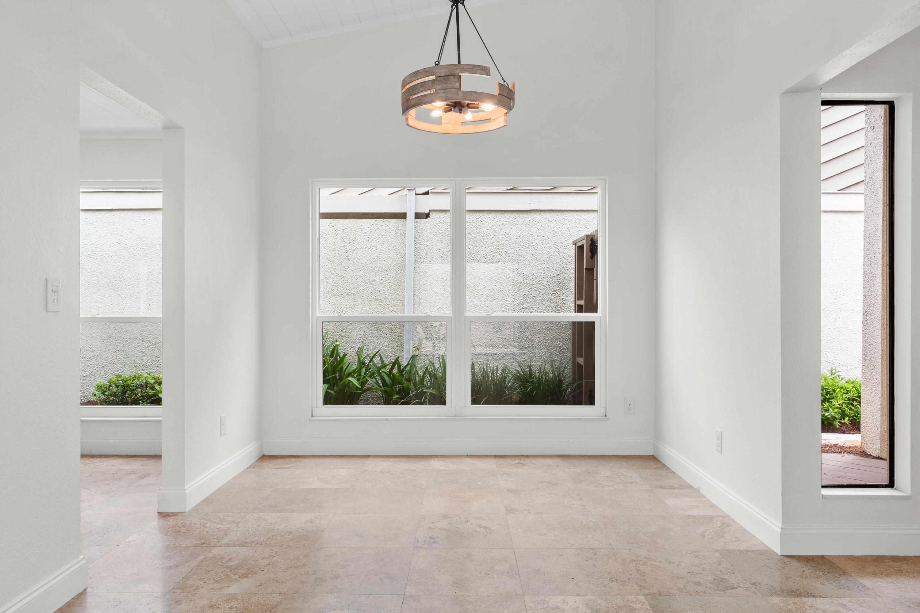 L'ATRIUM - Residential Lease