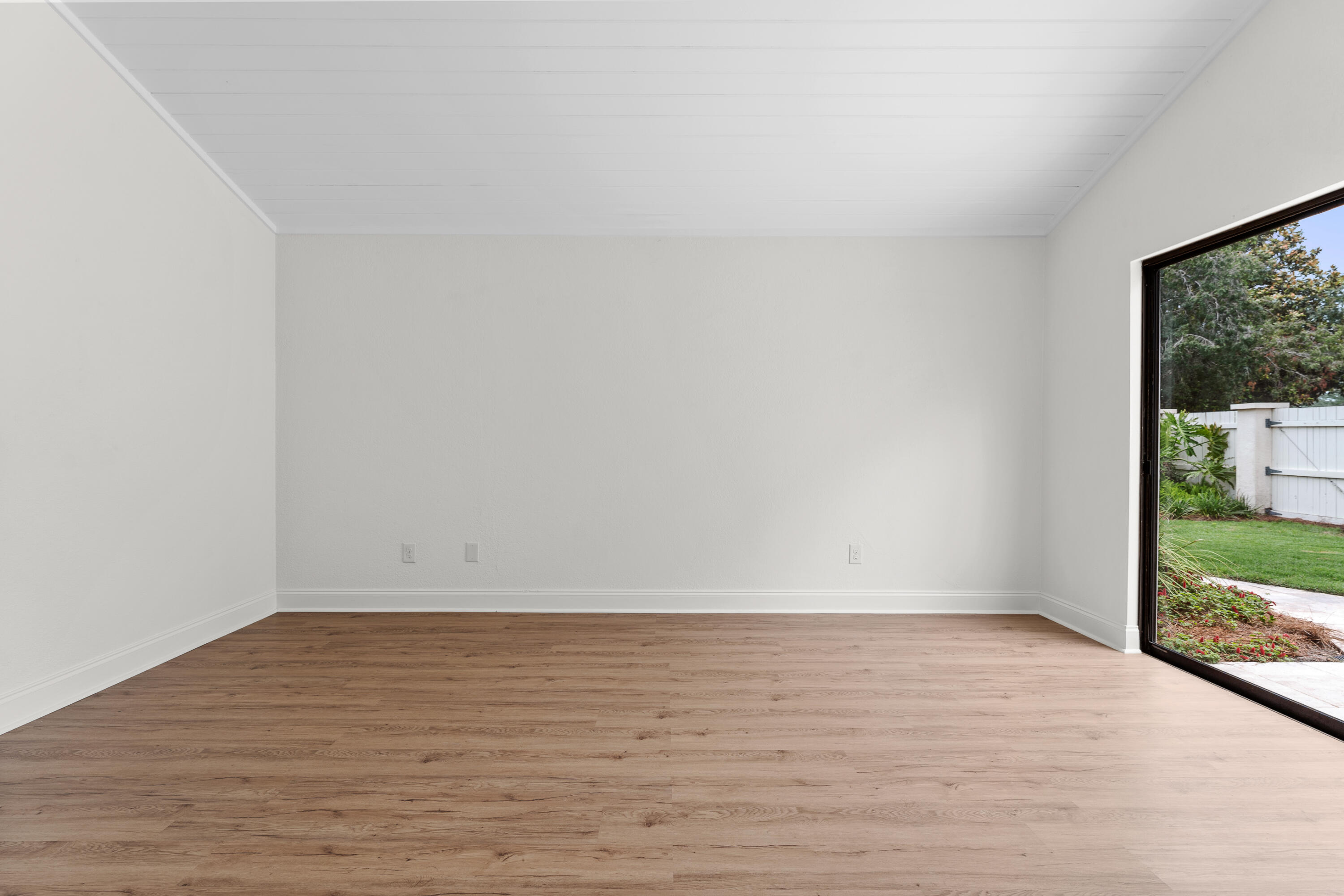 L'ATRIUM - Residential Lease